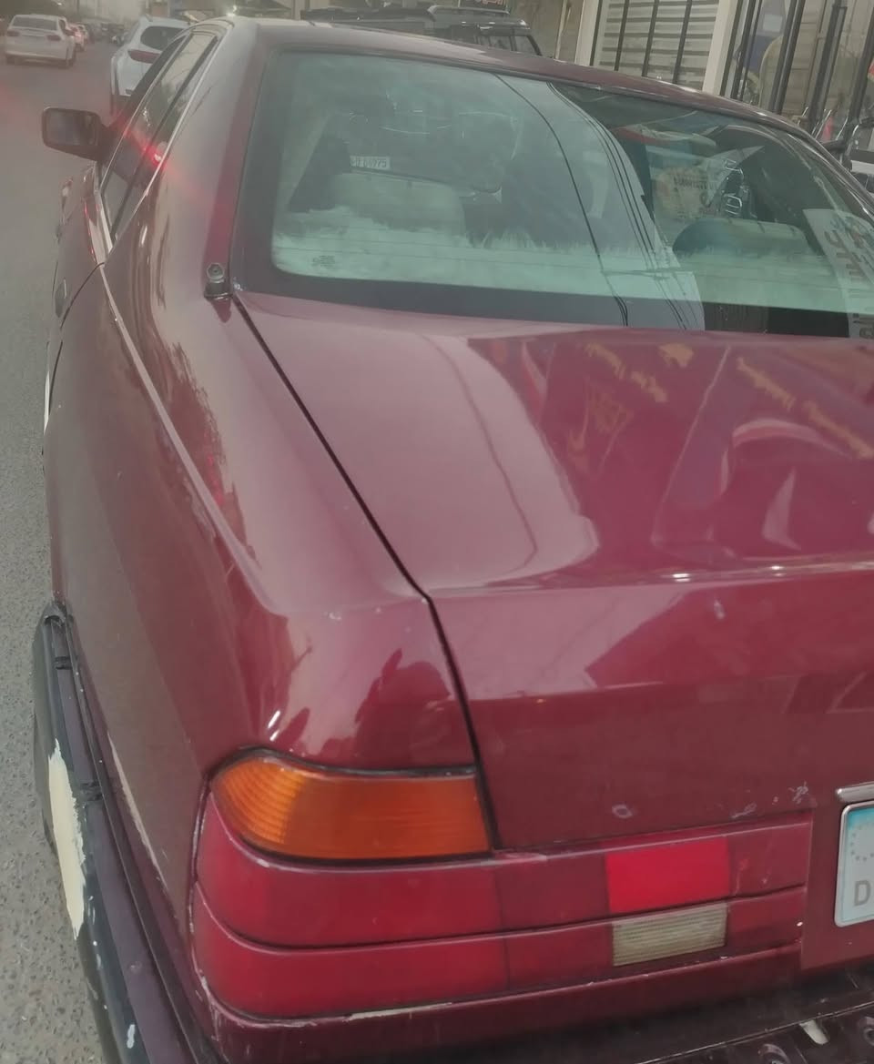 بي ام دبليو حجم ٧٣٠
بي ام دبليو حجم 730 موديل 1993
موديل 1993 مواصفات حجم السياره 730 محرك V6 كير ومحرك حجم 735 اوتوماتيك& دبل جام كهربائي & دبل ايرباك & مري قلاب فتحة كشنات جلد كهرباء السيارة يرادلها ترتيب 
رقم انبار تحويل وكاله شرط 
سعرها 30 ورقه ومجال
***********
