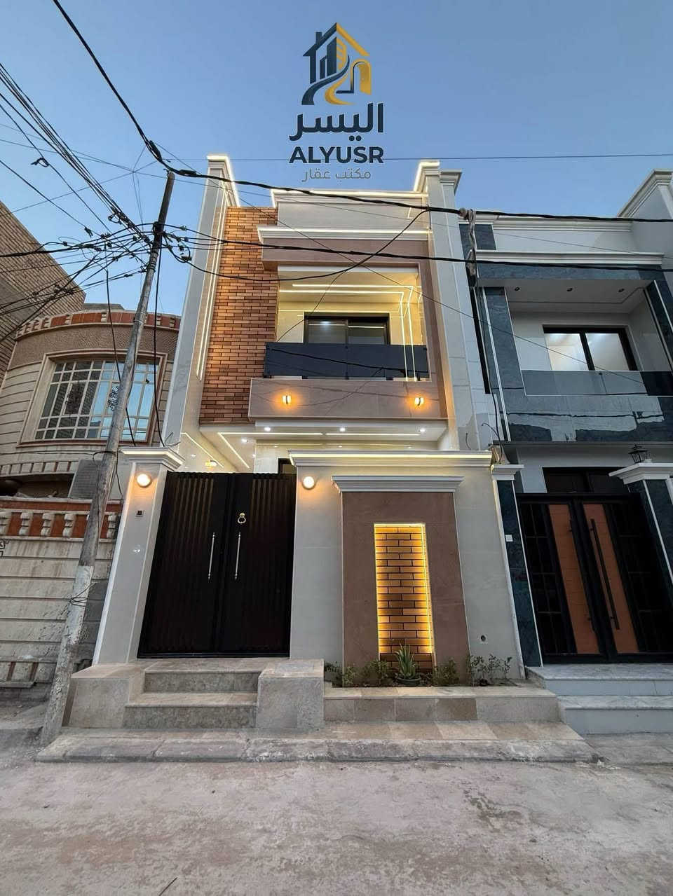 #اعلان_دار_للبيع

#بيت_للبيع : #بالــنـجـف - حي السلام
( 🔴 تابع_التفاصيل_الكاملة 🔴 )
_________________:

دار سكن حديث #مودرن درجة أولى

تصميم هندسي متقن #VIP_2026

المساحة: 100 متر

الواجهة: 5م × 20

طابقين – زيرو (غير مسكون)

🔘

⸻

الموقع: النجف – حي السلام

شارع 10 قرب مركز الصحي

خلف الأربع شوارع مباشرة

📍 موقع مميز جداً وقريب من جميع الخدمات.

🟦 إليكم تفاصيل الدار الكاملة 🔶
➖➖➖➖➖➖➖➖➖➖➖

✅ أحدث التصاميم الداخلية العصرية 🌇

🔹 الأرضيات مرمر درجة أولى.

🔹 ديكورات جبسن بورد مع سحبات ملكية.

🔹 صب مركزي كونكريت وتسليح للأساس والسقوف.

🔹 طابوق جمهوري نهروان والبناء بالكامل 9 إنج.

🔹 السطح شتايگر مع عازل حراري (فلين).

🔹 الدار تُباع مع الأثاث بالكامل.

🔹 تشمل منظومة طاقة شمسية كاملة.

ــــــــــــــــــــــ

المجموعة الغرف في الدار

الطابق الأرضي

🔹 غرفة نوم.
🔹 صالة كبيرة.
🔹 مطبخ.
🔹 استقبال كبير مطل على الصالة.
🔹 منور عدد (2).
🔹 مجمع صحيات.
🔹 طارمة.

ــــــــــــــــــــــ

الطابق الثاني

📌 2 غرف نوم.
📌 صالة كبيرة.
📌 مجمع صحيات.

➖➖➖➖➖➖➖➖➖

للاستفسار أكثر يرجى الاتصال أو المراسلة

🏢 زيارة المكتب:
النجف الأشرف – حي السلام
سايدين أبو دجاج – مقابل مأكولات شيخون.

📞 ***********☎️
واتساب / اتصال – نصير الأسدي

📞 ***********☎️
واتساب / اتصال – نصير الأسدي

📞 ***********☎️
حسين الأسدي

⤵️__

مستعدون لتنفيذ بناء الدور حسب الطلب.

لدينا كادر هندسي متقن للبناء بأحدث التصاميم العصرية.

تصميم – تنفيذ – إشراف – مقاولات عامة.

احصل على عقار أحلامك معنا، نحن مكتب عقاري موثوق ومتخصص في تلبية احتياجاتك السكنية والتجارية.

💬 لمعرفة السعر علّق بكلمة (تم).ش
