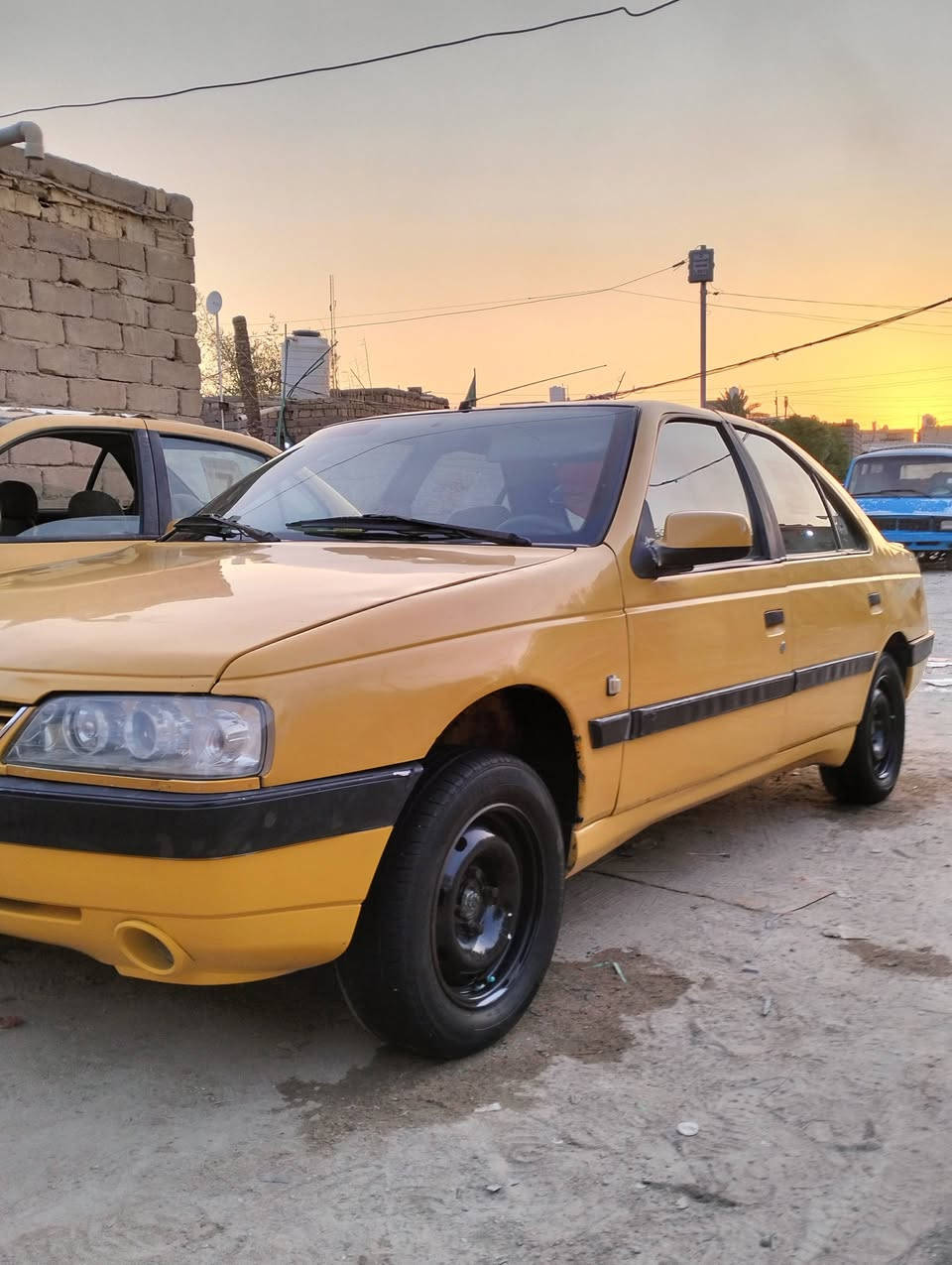 السلام عليكم بيجو 405مكينه وكير حداديه تبريد طخم تاير جديد سياره جاهزة كبل لشارع بيع او مراوس سعر 33وبيهه مجال مكان ناصريه مركز *********** شعندك مراوس جلي موبل راعيه يريد مداور شرط تحويل
