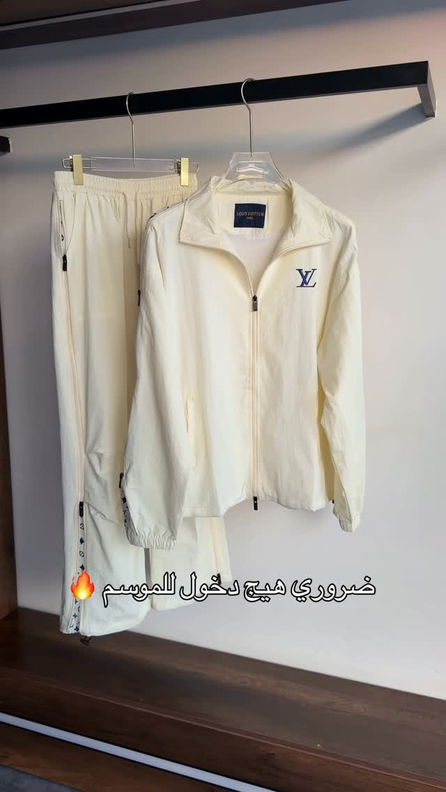 سوت LV • بالون سبورت • ١٠ سحابات