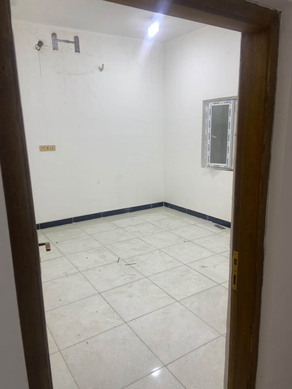 شقة حديثة البناء في الخضراء قرب جامع العشره المبشرين بمساحة كبيره 200
تحتوي الشقه على استقبال ومطبخ وغرفتين منام 

سعر الايجار 650

للاستفسار ***********
