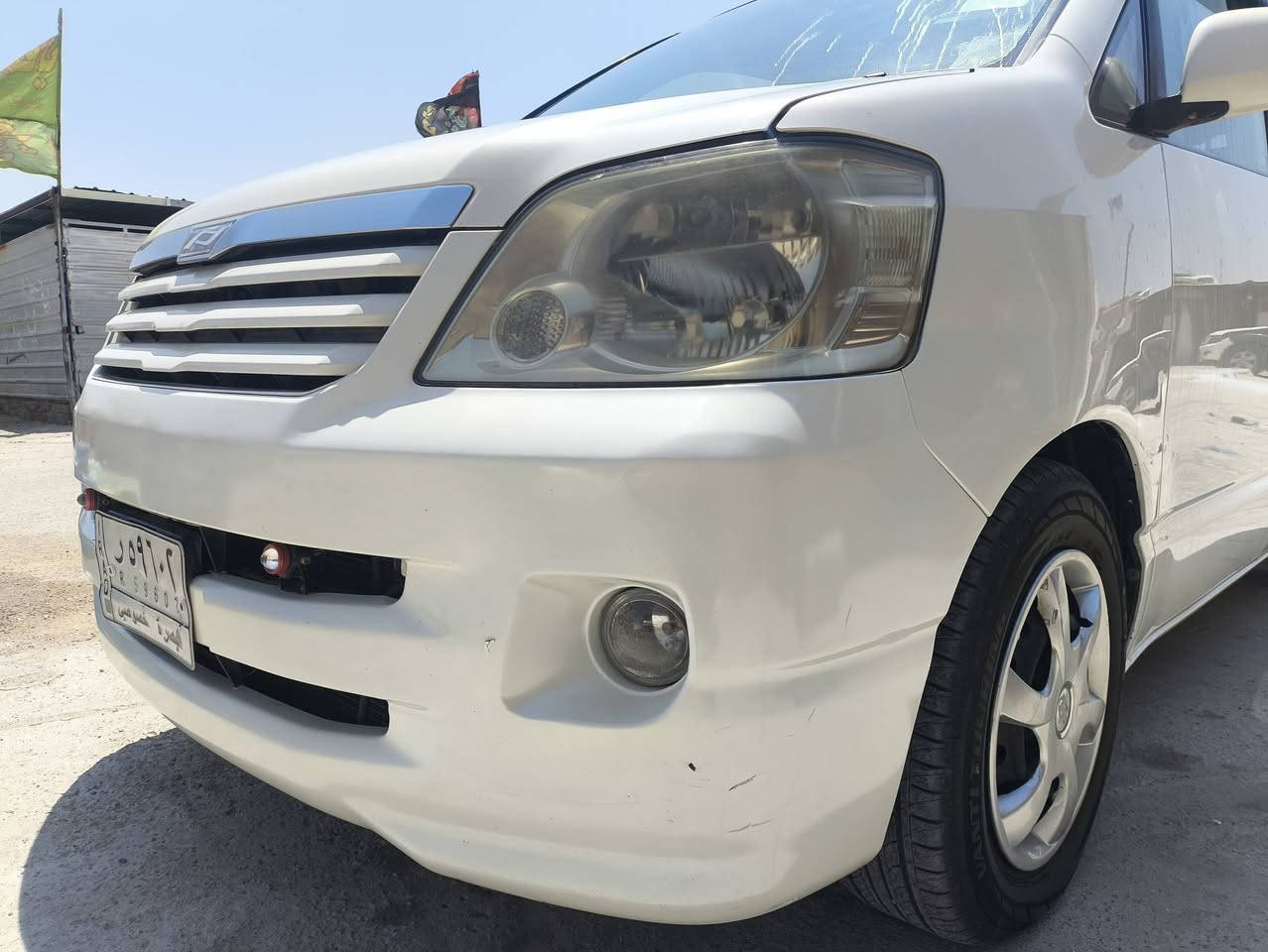تويوتا نوها 7 راكب كفالة عامه ضربة وصبغ وتبديل محرك  2400 موديل 2004 أصل تحويل ثاني يوم السعر 85 للاستفسار *********** عنوان بصرة الزبير دور البترو
