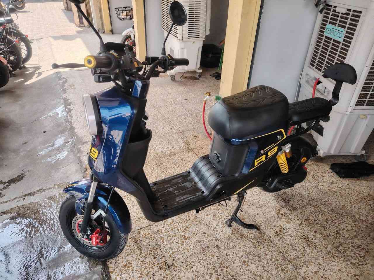 سلام عليكم ورحمه الله وبركاته
دراجه شحن نوعيه R9 2026
باتريات 5 دبل ولي 32 امبير
ليت +بك ليت +اشاير +هورن +سماعه +نشره =كل شغال شرط فول
نظام البك الرجوع للخلف
السعر (450) الف
مكاني #الموصل
رقم الهاتف (***********
