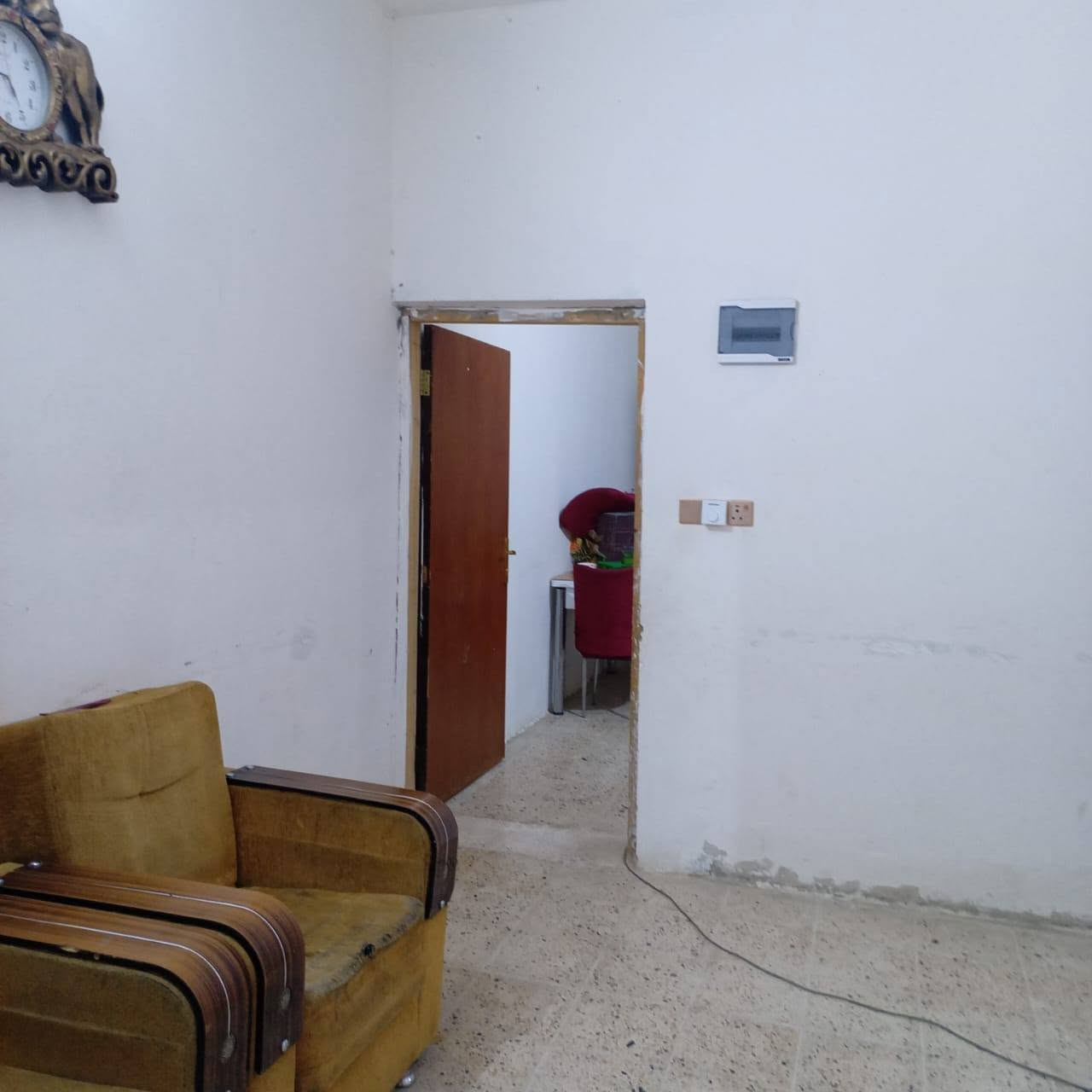مشتمل للبيع

 حي الجبيريه الأولى شارع 6

 المساحه 150 متر

طابق واحد

 قرب جامع سيد حميد

السعر 57 وبيه مجال

للأستفسار  ***********
