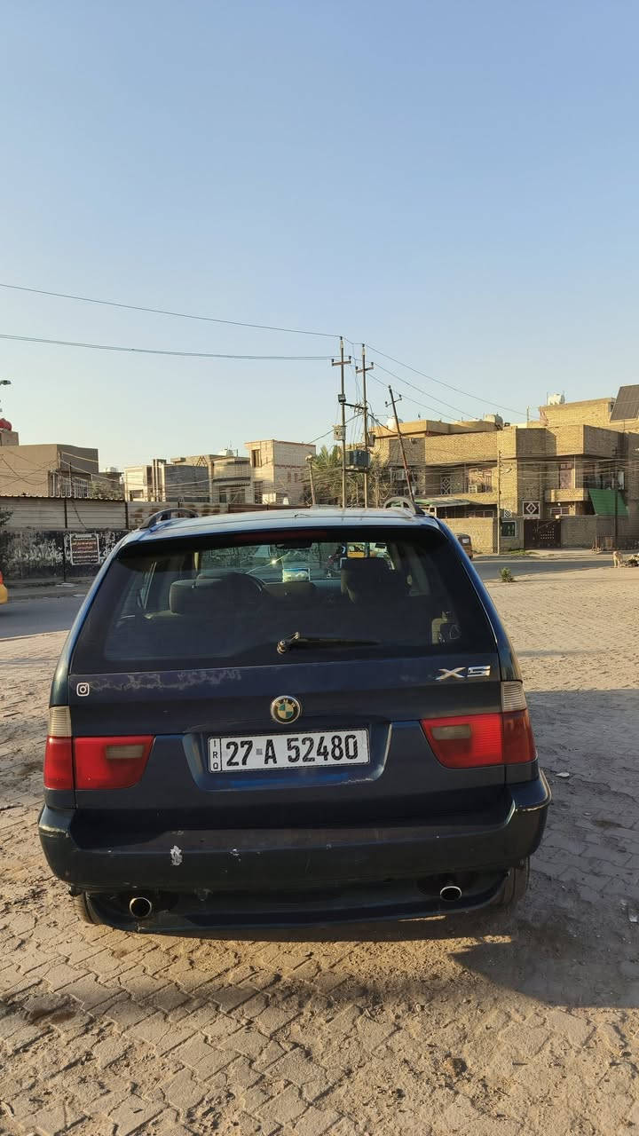 السلام عليكم بيع فقط
للبيع BMW X5 موديل 2001 مكينة 6 سلندر 3000 كير اوتو مسكر دبل فانوس 
شاشة تحكمات السيارة جاهزة 
سلايد روف ترحيب بل مري 
السعر 50 وبيها مجال 
للاستفسار ***********
