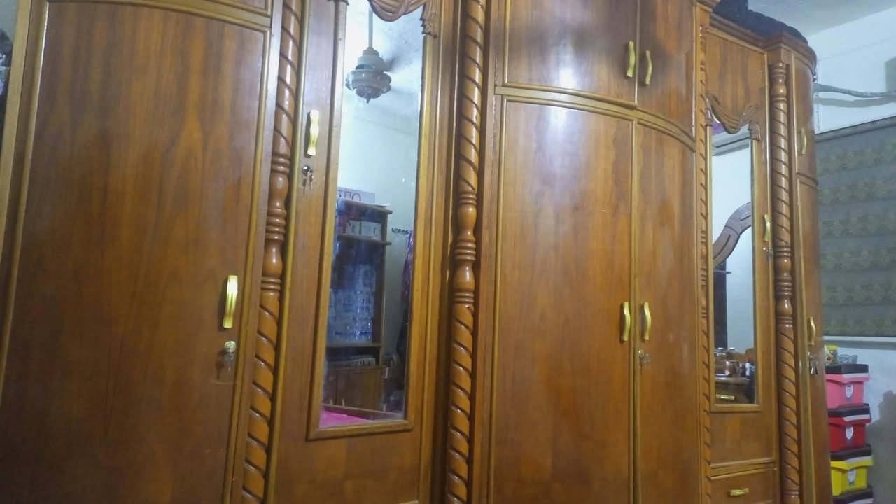 غرفة اخشاب • تسكام صاج • عراقي ثقيل