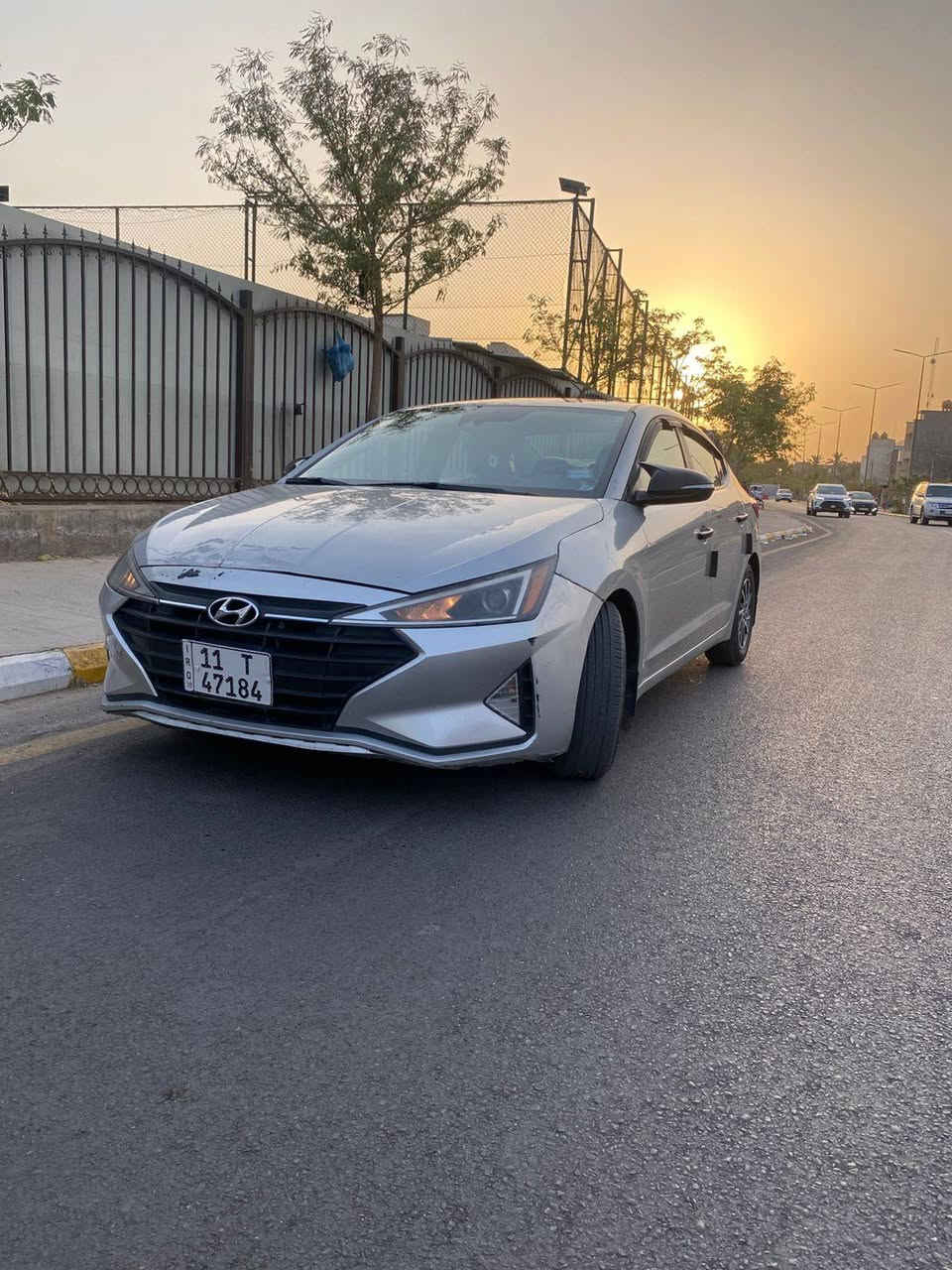 سلام عليكم
للبيع النترا موديل 2020 أمريكي 
كير مكينه مكفول 100/100
رقم بغداد سنوية نافذة تحويل مباشر 
نص فول شاشه كامرة بلادية شاشه اعطال 
كشنات تدفئة رادار امامي خلفي وجوانب 
نقطه عمياء تحديد مسار مثبت سرعة 
توقف ذاتي 3 انضمه قيادة عادي / سبورت / ايكو 
سيارة مابيه نقص مال جناي ماشيه 67 ألف 
حادث موضح بل صور بنيد صبغ وجاملغ خلفي جهة السايق بي شبر بار وجهة الثانيه بيها رصعات وخدوش 
مكاني بغداد الحرية للأستفسار   *********** اتصال أو واتساب
