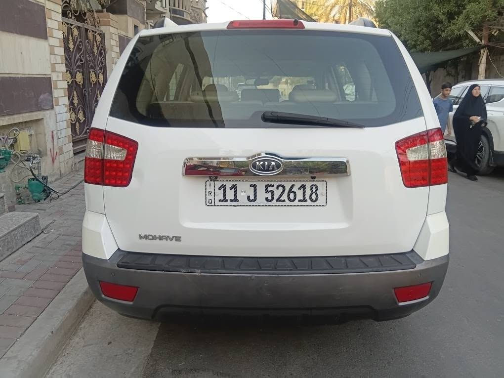 مهافي ٢٠١١ خليجي فول 1/1 كامل المواصفات بيها صبغ بين الجاملخ والباب الامامي بل وصط ولباقي مكفول كير نظيف محرك حاوية صدر تبريد جديد ماشيه ١٧٠ السعر ( ١٢٨) العنوان الكاظمية الظباط *********** بغداد, العراق
