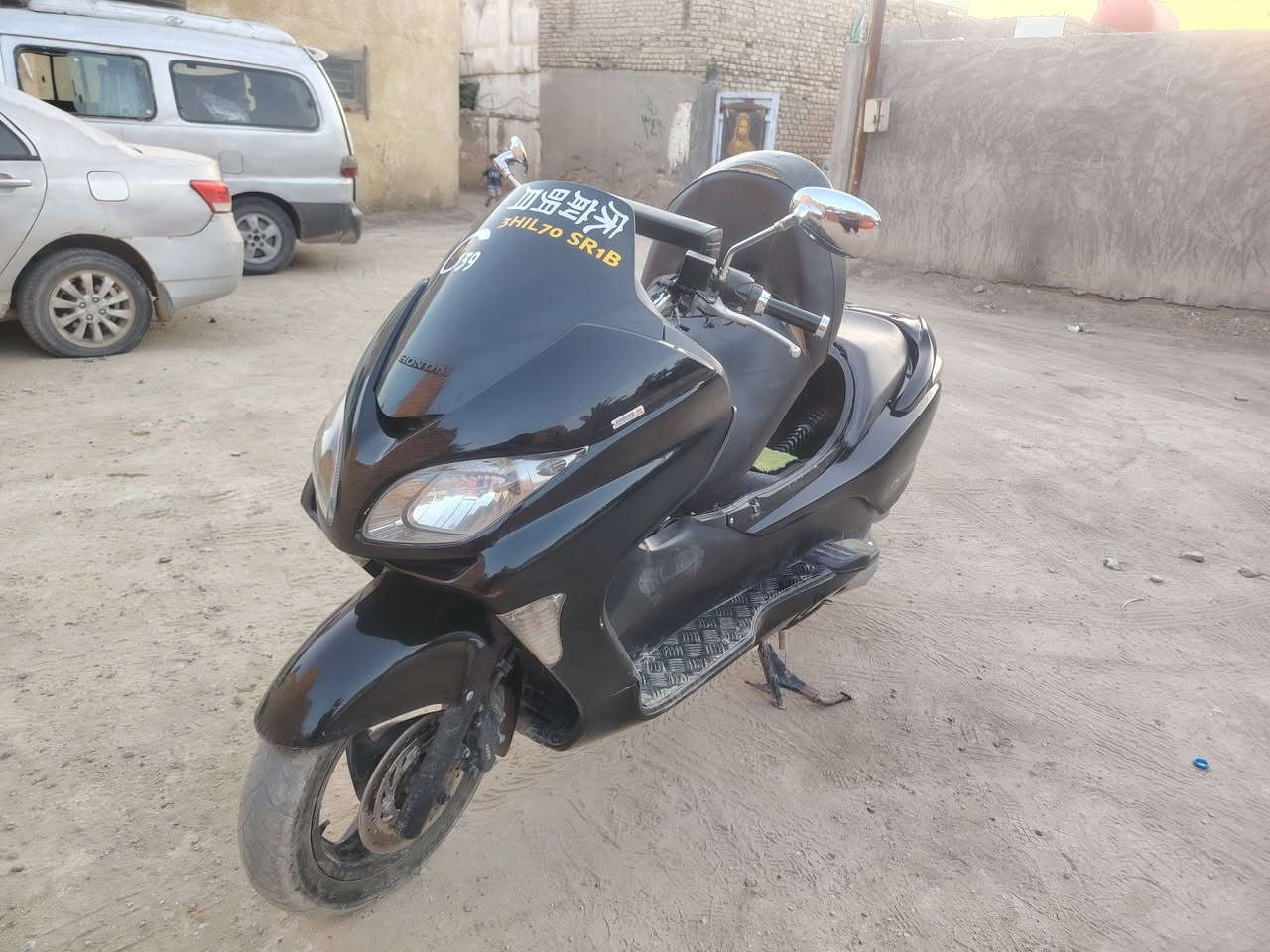 فورزا للبيع السعر 800 وبيه مجال مكان بابل دراجه ممفتوحه ترايك وين متحب نضيفه كلش الرقم ***********
