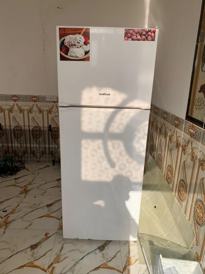 تبديل ماطور ثلاجه ورجعت الخدمه شعندك عاطل ثلاجه مجمده سبلت مكيف راسلني واتساب وبالخدمه ***********
