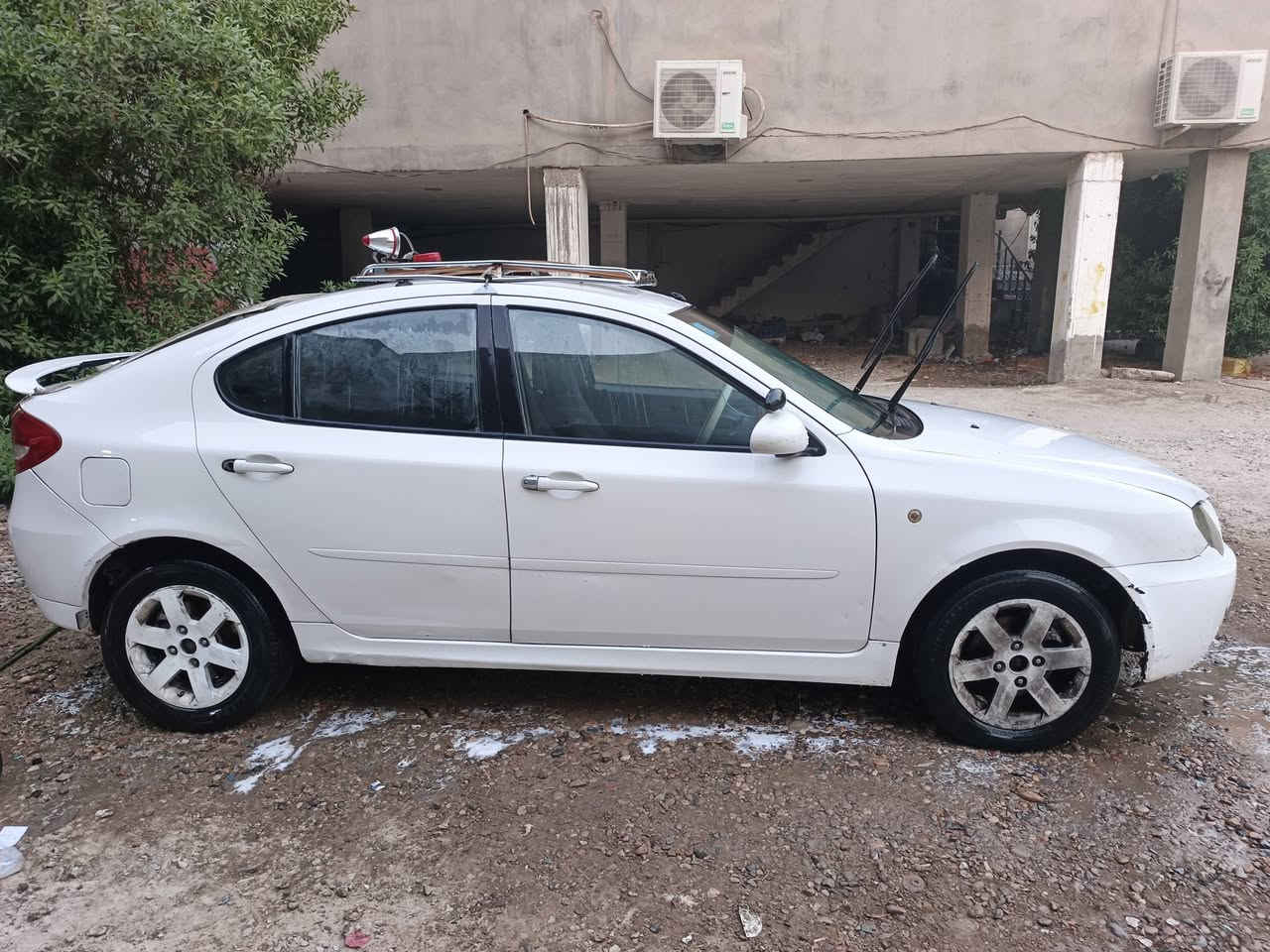 نوع السياره بروتون ويرة ماليزي موديل 2013 نقص السياره الجامة خلفيه  فقط السعر 50$ المكينه 1600 رقم الموبايل***********مكان السياره ديالى بعقوبة
