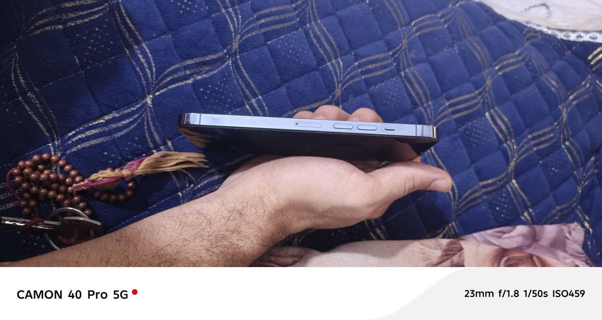 للبيع 13 برو ماكس شخط مابي مبدل شاشه اصليه بس الشاشه مبدله ب٣٢٥ جهاز نضيف بطاريه 79 مكاني كربلاء طويريج السعر ٦٥٠ وبي مجال 0772468079

