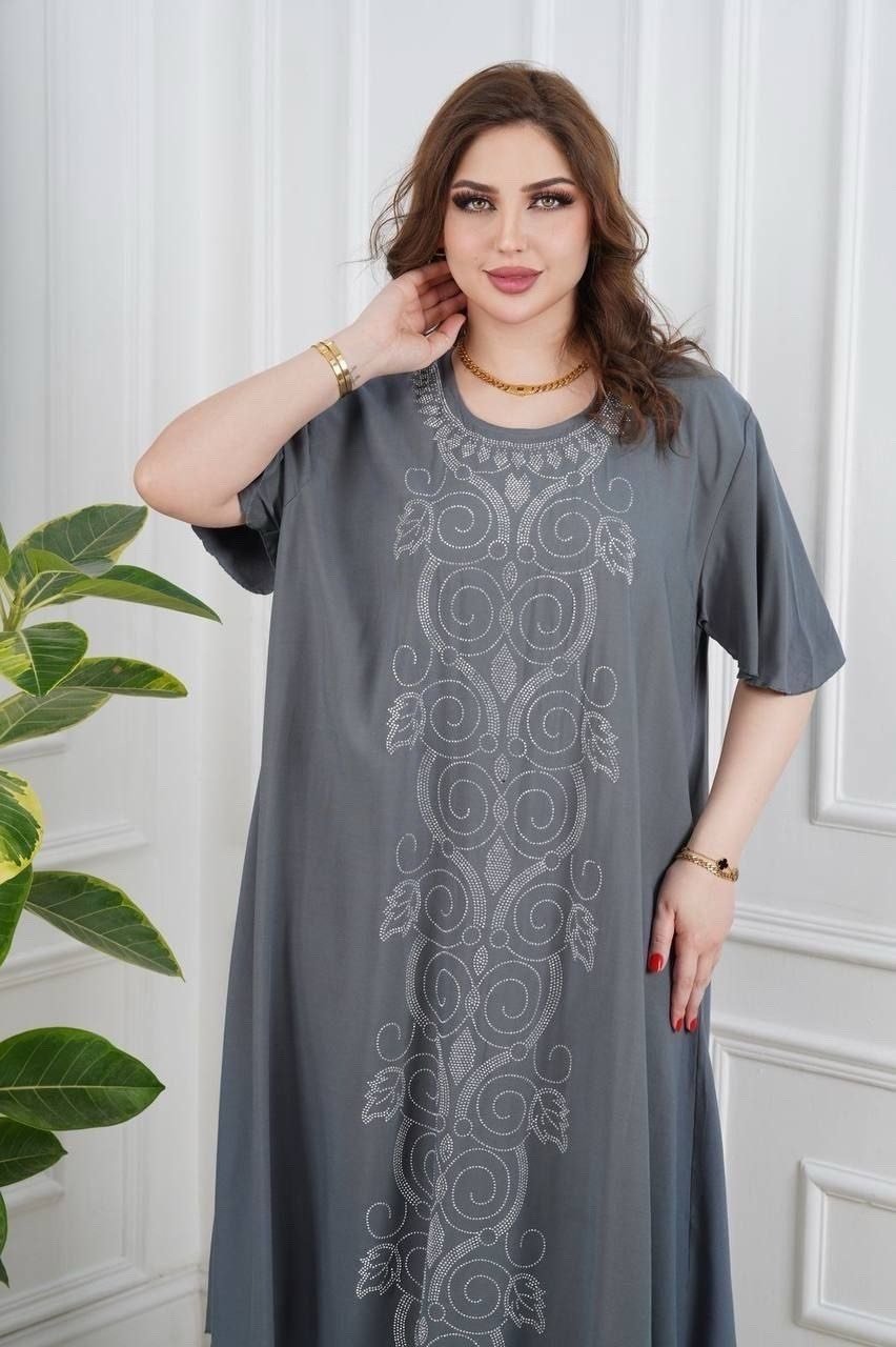 ✅ دشداشة نسائي 

✅الخامه كشمير ساده مطعم ستراس درجه اولئ 

✅القياسات  2XL.  3XL  4XL. 5XL

✅اقل طلب درزن 

✅سعر الدرزن 👈 84 الف فقط والتوصيل ٥ بغداد وللمحافظات ٦🔥
الحجز واتساب ***********
