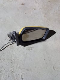 مراية يمينه • بيجو • نظيفه