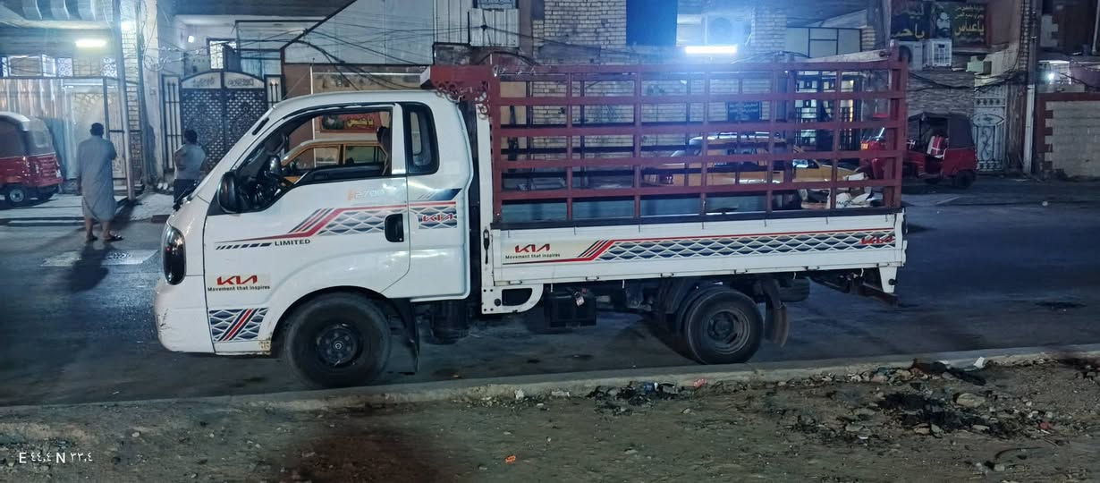 سيارة كيا للبيع موديل 17محرك 2700 سعر 110بيا مجال  مكانة بغداد ساحة 83 اني مكلف ***********بنشر هذا رقم الولد
