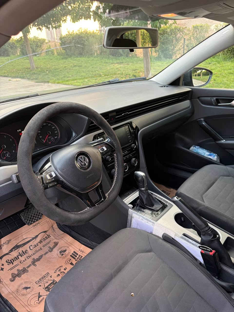 Volkswagen Passat 
2020 
پاسات ٢٠٢٠ كندي كلين 
نيو مواسفات 
بي بؤياغ 
٢ جي pdr 
مكينه ٢٠ توربو 
به شه رت نه كراوه ته وه 
سوكان ڤوليوم 
كوشين هيته ر 
بسمه 
لايت + بگلايت ليد 
شاشه گه وره 
ئاوينه هيتر 
به ناوي خومه بي كيشه يه 
٤ تايه ي نوي 
سعر - ١٤١ ورقه و مجال 
شوين - هه ولير پارك ڤيو 
*********** 
*********** أربيل, العراق
