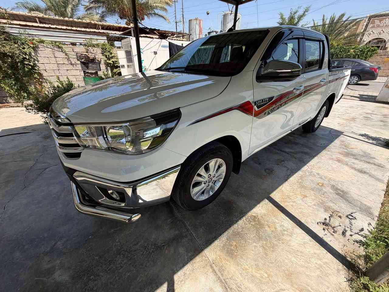 هايلوكس موديل 25  رقم أربيل دولي باسمي مكفولة كفاله عامه ماشيه 30الف سعرها 295 مكانها صلاح الدين قضاء بيجي رقم الهاتف *********** مغلفه ومدوشمه بيع فقط بدون مراوس
