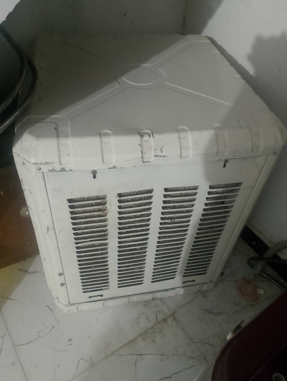 مبرده شغاله حاطه جوه الدرج ماحتاجه قبل اربع تشر جبته مستخدمه شهر واحد ب125وبيه مجال للعزاز مكاني كربلاء الحر رقمي***********
