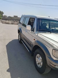 ٢٠٠٠ • بلاديه • فور ويل