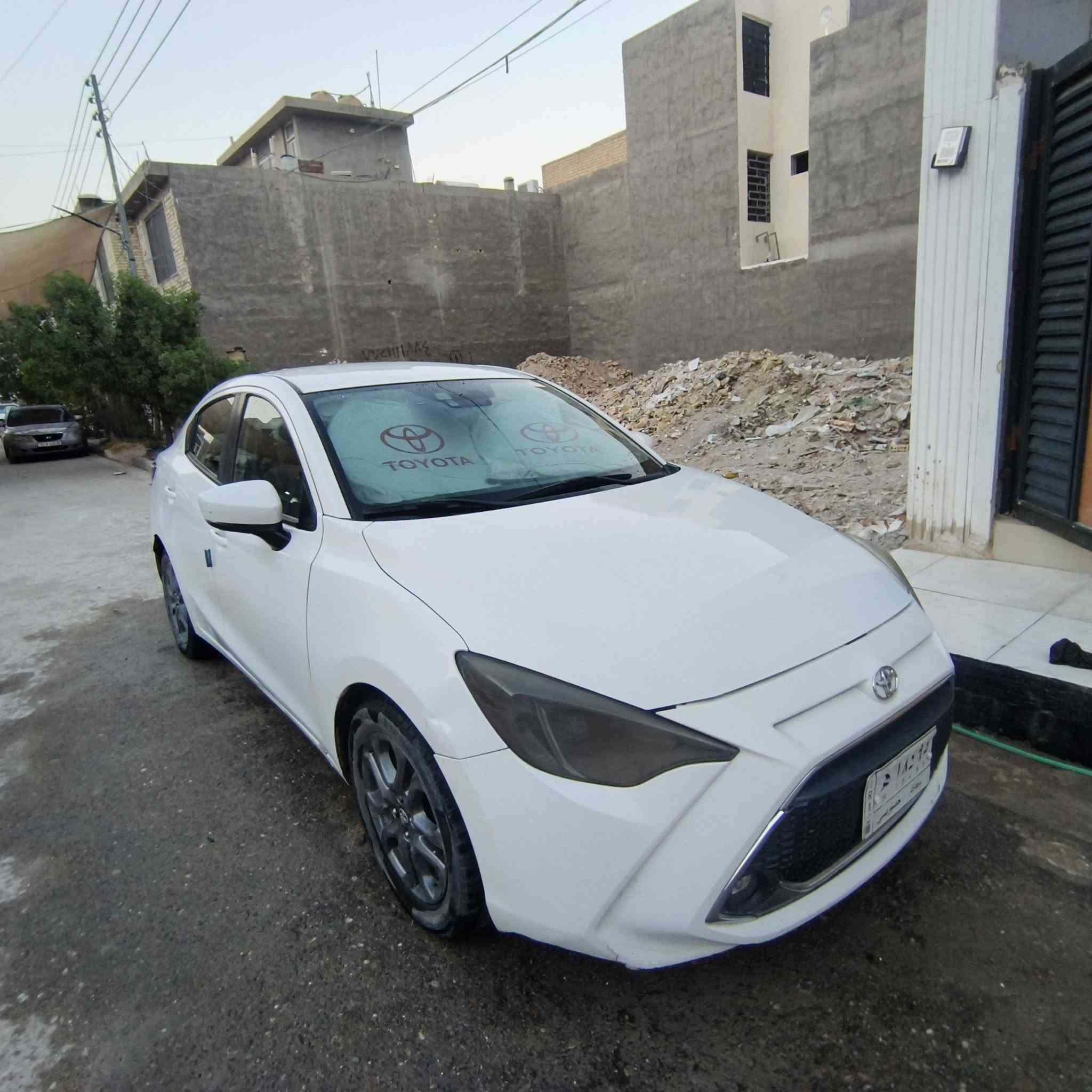 تيوتا يارس ia 2019
السعر 85 وبيها محال بسيط
وارد امريكي
بصمه 
تحكم استيرن
مثبت سرعه
شاشه 
كامره خلفيه
رادار امامي
اشاير بالمري
 كير نظام عادي واوتمكاتيك 
عادي 6 نمر
نظام سبورت
بيها نواقص رواجز وكمبريسر بي ضعف وصدرها نص عمر للاستفسار ***********
