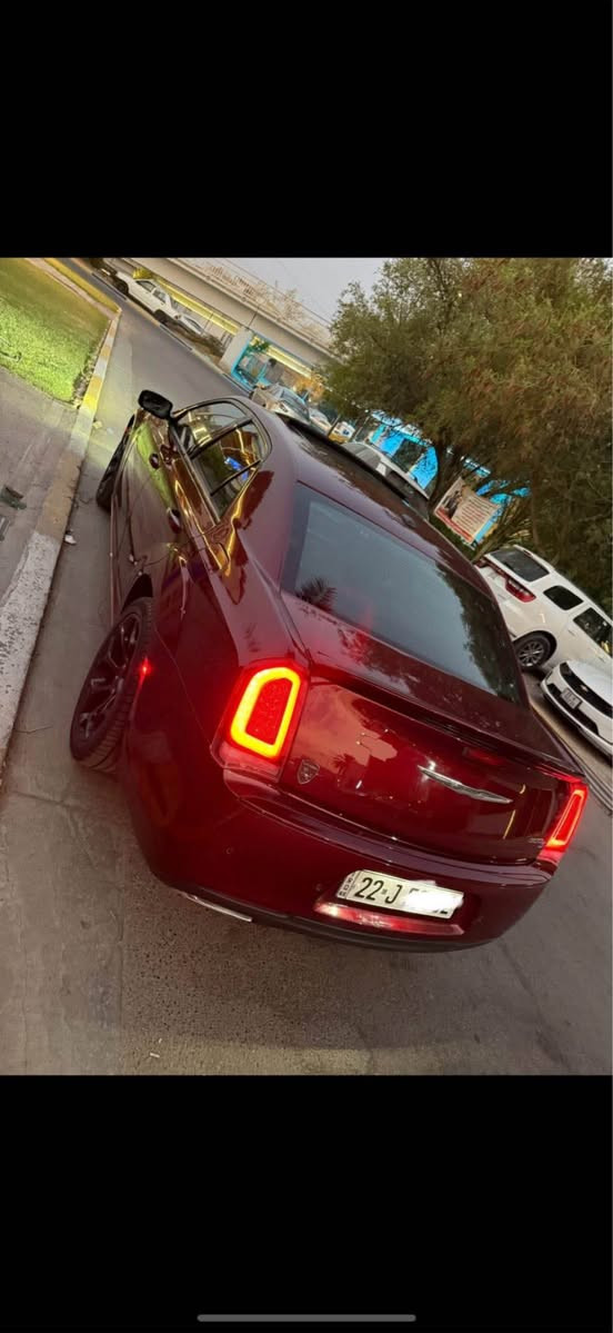 السلام عليكم للبيع اوباما S300 خليجي وكاله ليث العبيدي موديل 2019 فووول مواصفات للاخير مكفوله من الصبغ بس تكحيل بسيط بالجاملغ الامامي كير ومحرك مكفولات عليها سيرفس كامل تخم تاير جديد زرع عدسات صدر امامي وخلفي جديد موبر بدون اي نقص 
رقم اربيل بأسمي ماشيه 57 الف كيلو حقيقي استخدام قليل
محرك 3.600 
سعر 26.000 وبيها مجال بسيط
بغداد السيدية او حي العامل  *********** بغداد, العراق
