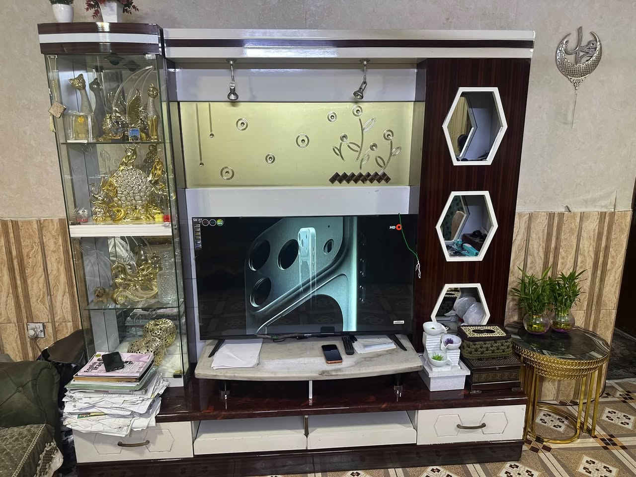 اللسلام عليكم معرض للبيع السعر 250 الف وبي مجال للشراء اتصل عالرقم ***********
@@
