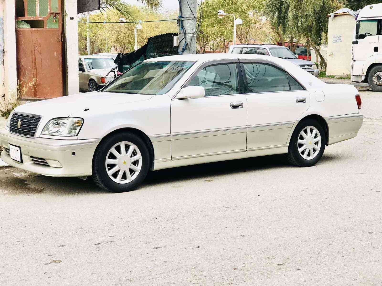 مەلیکەی ساغ 2002 بیلاد کریستاڵ بێ دەعم بێ بۆیاخ سێ دووگمەی پەردە تەشبوول نەجەفی ڕەقم یەک سیارەکە زۆر زۆر جوانترە لەنزیکۆ لەوێنەکان  چوار کوشن کارەبا تەحدیل سورعە جوار تایە لۆک سێرفزم تازە کردووە مەکینەی دیفۆری گەورە ، کۆدی هەیە ، هەموو گیانی ئیشە کات یەک دینار مەسرەفی نیە ماڵی دۆستە لەکەلارم ژمارەم *********** موشتەری بیتوو نەبیت لەخزمەتدام

