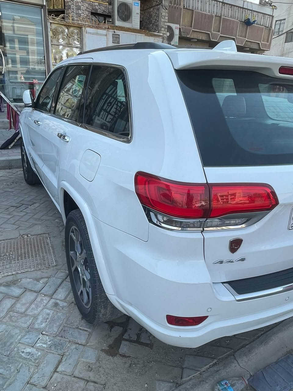 جيب  2020 ( خـليـجـي )
وكالة اوفر لاند فول ١/١ 

ماشية ( 52)Km كفالة عامه

دشبول جلد خياط عسلي

الابواب جلد خياط عسلي

كشنات كهرباء وخزن ميموري تدفأه تبريد جلد لون عسلي

 المرايا الجانبيه قابله للطي اوتو وقلاب عند الرجوع للخلف هيتر ورادار حذير واناره ترحيب

(٣)شاشات

رادار امامي مانع تصادم

رادار خروج عن المسار

اوتو ستوب بلامامي وبلخلفي

اوتو بارك

نضام سبورت

نضام ايكو لتقليل صرف الوقود

محرك 6  سلندر 

ويل السياره قياس ٢٠ بلادي

اربع انضمه قياده( ماوس)

جنطه كهرباء

مرايا داخليه تعتيم ذاتي

حساس خلفي امامي ٦ حساس امامي ٦ حساس خلفي لايت زنون متحرك

فتحة سقف بانوراما

نظام صوتي هارمن كاردن 14 سماعة سيدي بالجكمجه ستيرن كهرباء وخزن وهيتر

شاشه ابل كار بلي

حاجب زنون بخاخ لايت

سياره مكفوله خليجي وكاله

كير محرك كله بشرط الفحص

جكات كلها بشرط الفحص
السيارة كفالة عامة

السعر(275)$ قابل للتفاوض

مكان السيارة (بغداد )

للأستسفسار :***********
