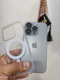 ايفون 15 برو • ١٢٨ جيجا • شاشة فيها كسر خفيف
