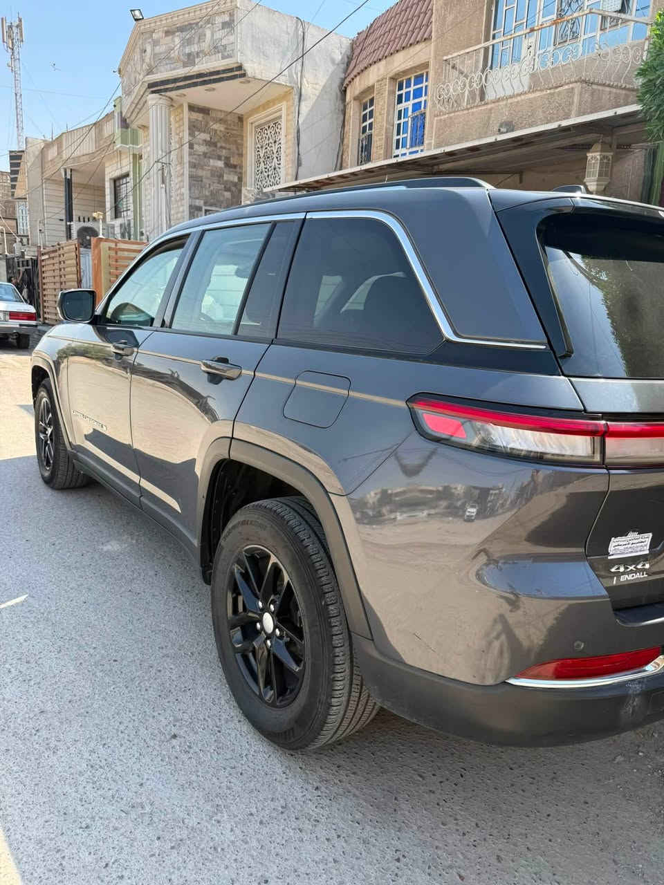 الـســݪام ؏ـليڪم

جيب موديل 23 بدون رقم 

نص مواصفات 

فتحه سقف 

تعميره 

مبدل شواصي ولغود من البنط 

شغل درجه اولى السياره جاهزه مابيه اي نواقص

السعر 198 

للاستفسار 

***********
