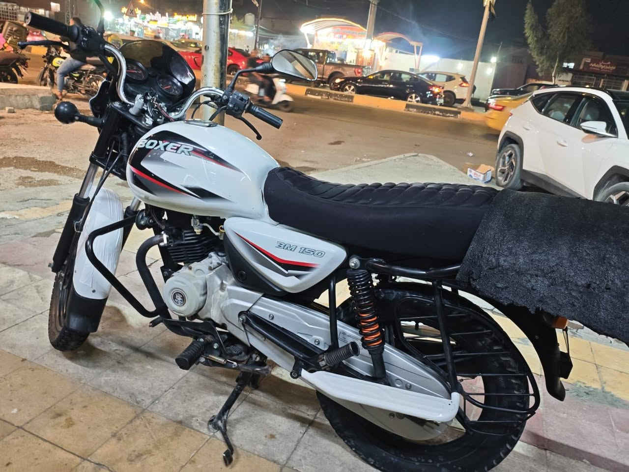 سلام عليكم دراجه بوكسر للبيع موديل 2023 كامله مابيها نقص #مرقم تحويلها بنفس اليوم اذا يعجبك  مكانها ديالى بعقوبه #سعر 2200 وبيها مجال 
*********** واتساب
