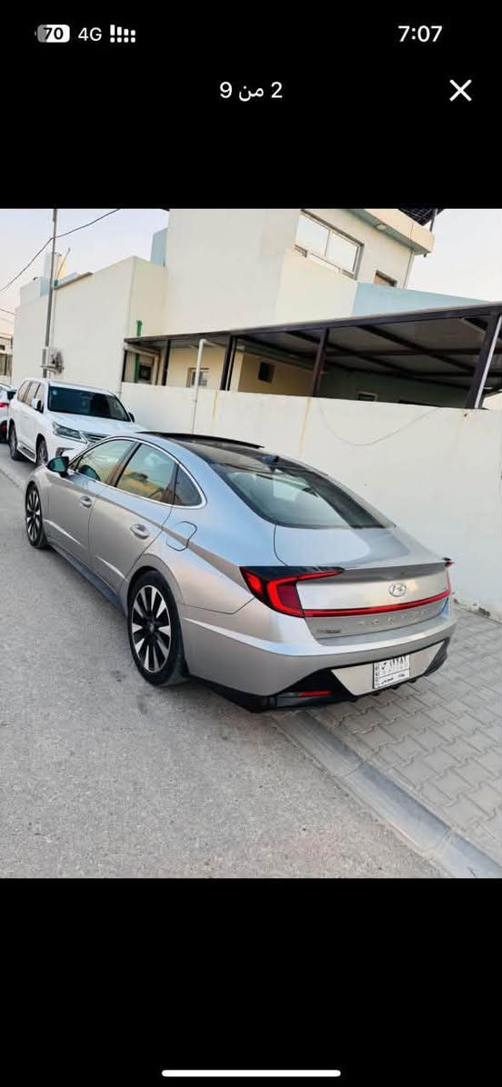 🚘 للبيع هيونداي سوناتا 2021 فول مواصفات 🔥
✨ سيارة أنيقة وعملية تجمع بين الفخامة والراحة والتصميم الرياضي

🔹 النوع: هيونداي سوناتا 2021
🔹 المواصفات: فول مواصفات
🔹 الممشى: 70 ألف كم
🔹 الحالة: حادثة 3 قطع بنيد وجاملغ
🔹 الفحص والمعاينة: متاحة للجادين

💎 تصميم عصري ومميز
💎 مقصورة واسعة ومريحة
💎 سيارة مناسبة للاستخدام اليومي والسفر
💎 مواصفات وتجهيزات متعددة حسب الفئة

💰 السعر: بيها مجال بالسعر والمعقول

📌 السيارة جاهزة للفحص والمعاينة والاطلاع على حالتها

📞 للاستفسار ومعرفة السعر والتفاصيل:
***********

🔥 اللي عنده رغبة جدية يتواصل ويانا، والرزق على الله 🔥

نص مكتوب في الصور:
- 50 4G 3:26 bid.cars تم 2 / 10 1:1
- 50 4G 3:26 bid.cars تم 1 / 10 1:1
- 1 من 9
- 3 من 9
- 7:07 4 من 9
- 9 من 9
- 70 4G 7:07 9 من 9