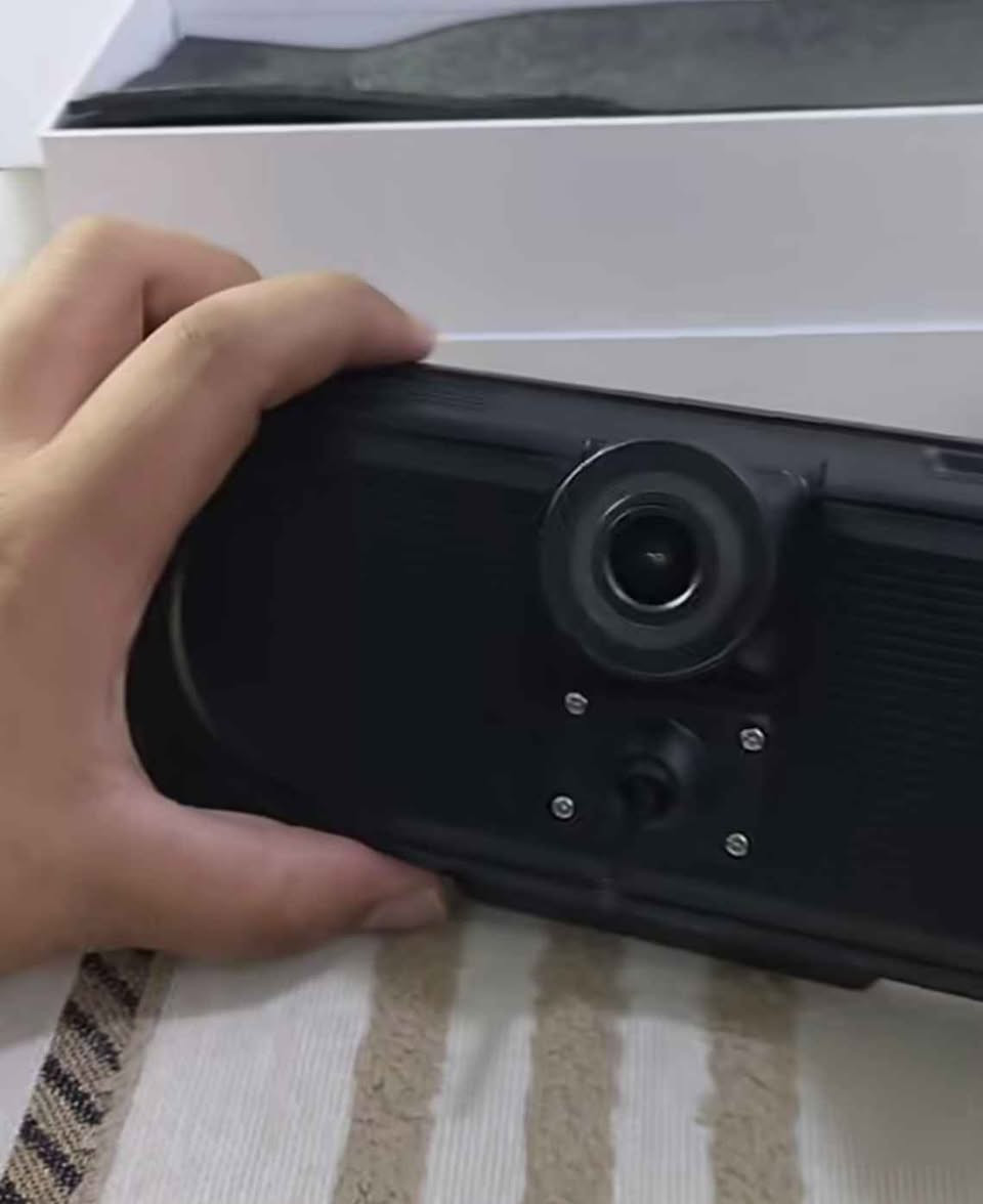 شاشه سياره دشبول وداش كام 4k ورام 64 اصلي جديد غير مستعمل ماركة كاميرا خلفية داش كام 4k كامل اشياء كويسينجاك, أربيل

نص مكتوب في الصور:
- 00:00:12
- ks for Choosing Ava
- he QR code to activate the warrant/within 1 days of c
- nd you can enjoy the following warranty policies.
- eturns or Exchanges within 2 Years
- efund within 2 rears
- rade-in Available for 2 Years
- ice@avaett.com
- www.avaett.com
- 4K 00:00:08
- hanks for Choosing Avaett
- Scan the QR code to activate the warranty and you can enjoy the following warranty policies
- - Free Returns or Exchanges within 2 Years
- - Full Refund within 2 Years
- - Free Trade-in Available for 2 Years
- service@avaett.com www.avaett.com