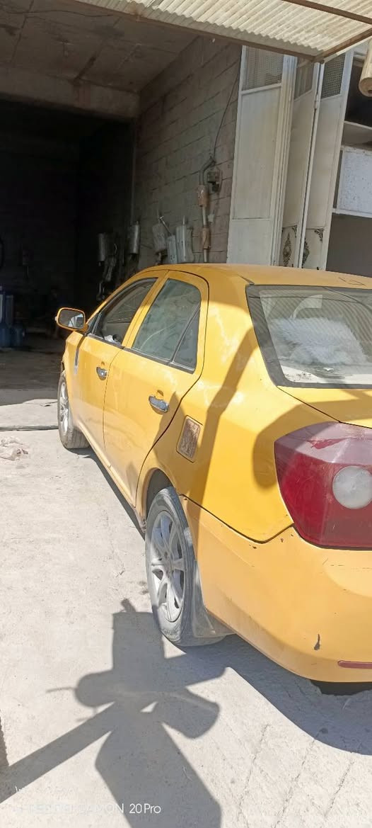 سلام عليكم سيارة جيلي MK 2010 زوج تايرات جديد امامي كير ومكينة كورلا بلادي السعر 30وبها مجال رقم بغداد بشرط التحويل /***********
