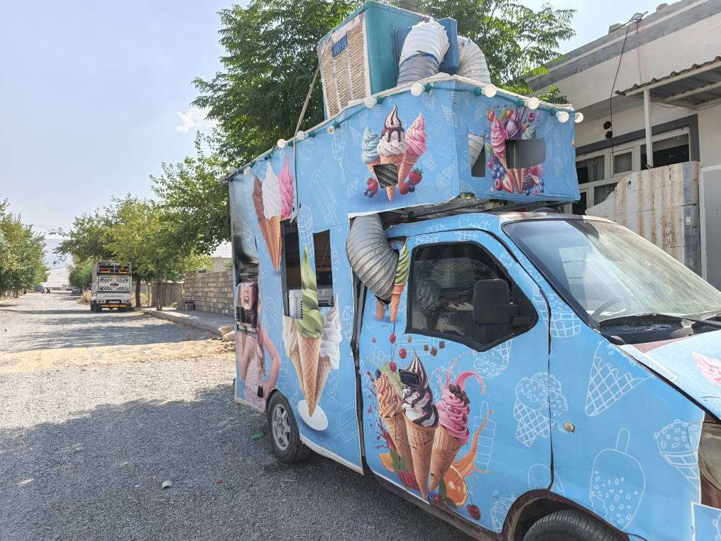 بةناوى خواى كةورة سةيارةى ئايسكريم كامل ئةشيا و جهاز و موليدة و دوو موبةريدة بةس كةسيكى اويت ريك پيى بچيتة ئيش سيعرى ٤٠كةلا و مةعامةلة لةقةلادزيية هةمووشتةكانى بةشةرت ئةدةم سةيارةكة بةشةرتى گيرومةكينة هةمووكارةباى ايش دةكات كامل جوانكاريية ***********واتساب فايبةرى لةسةرة مشتةرى لةخزمةت دام بشدار, السليمانية
