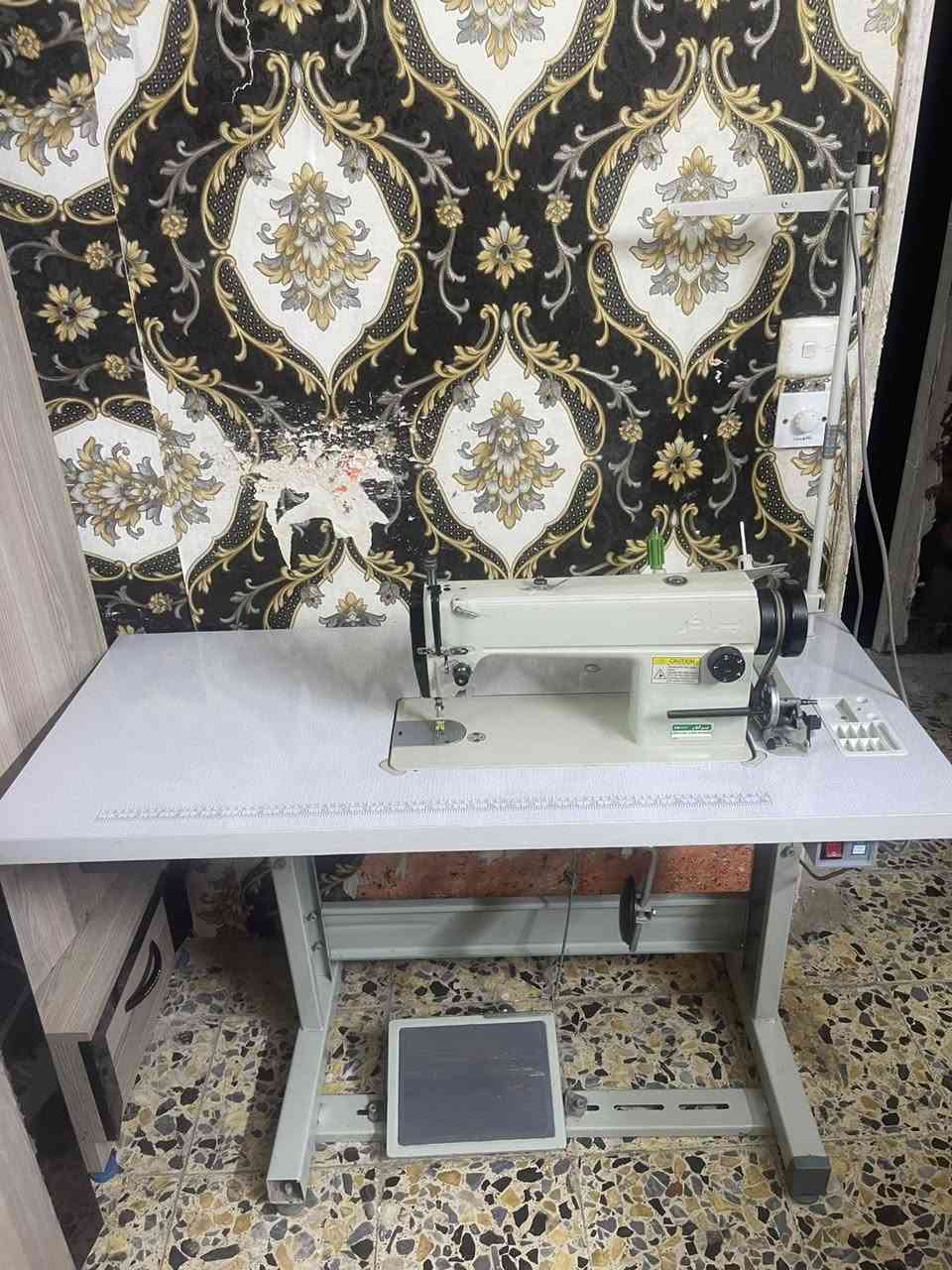 سلام عليكم ماكينه خياطه براذار جديده جبناه بس ما عرفنا مستخدمها للبيع مكان بغداد منطقه الحبيبية ***********
