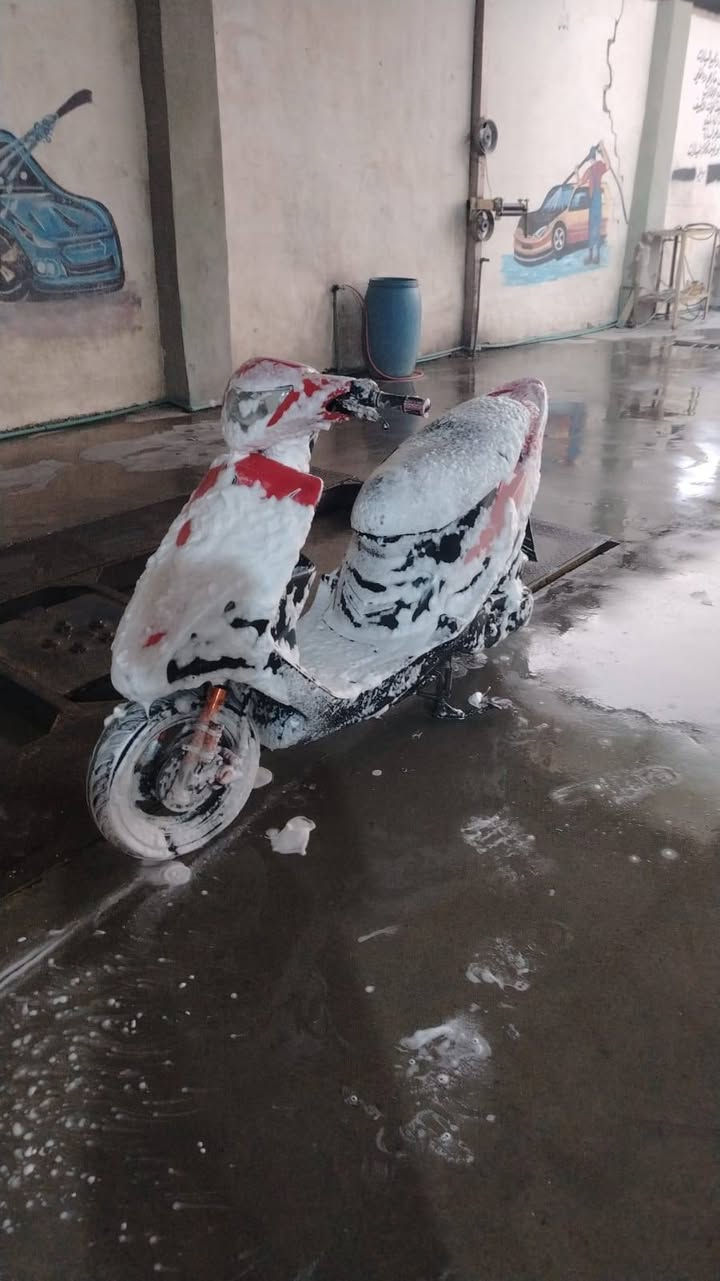 السلام عليكم ماكس عدله للبيع دراجه نضيفه محركه حلو كله بلاديه شلعه ومعدل حلوه مكانه كربلاء جامعه فريحه ***********
