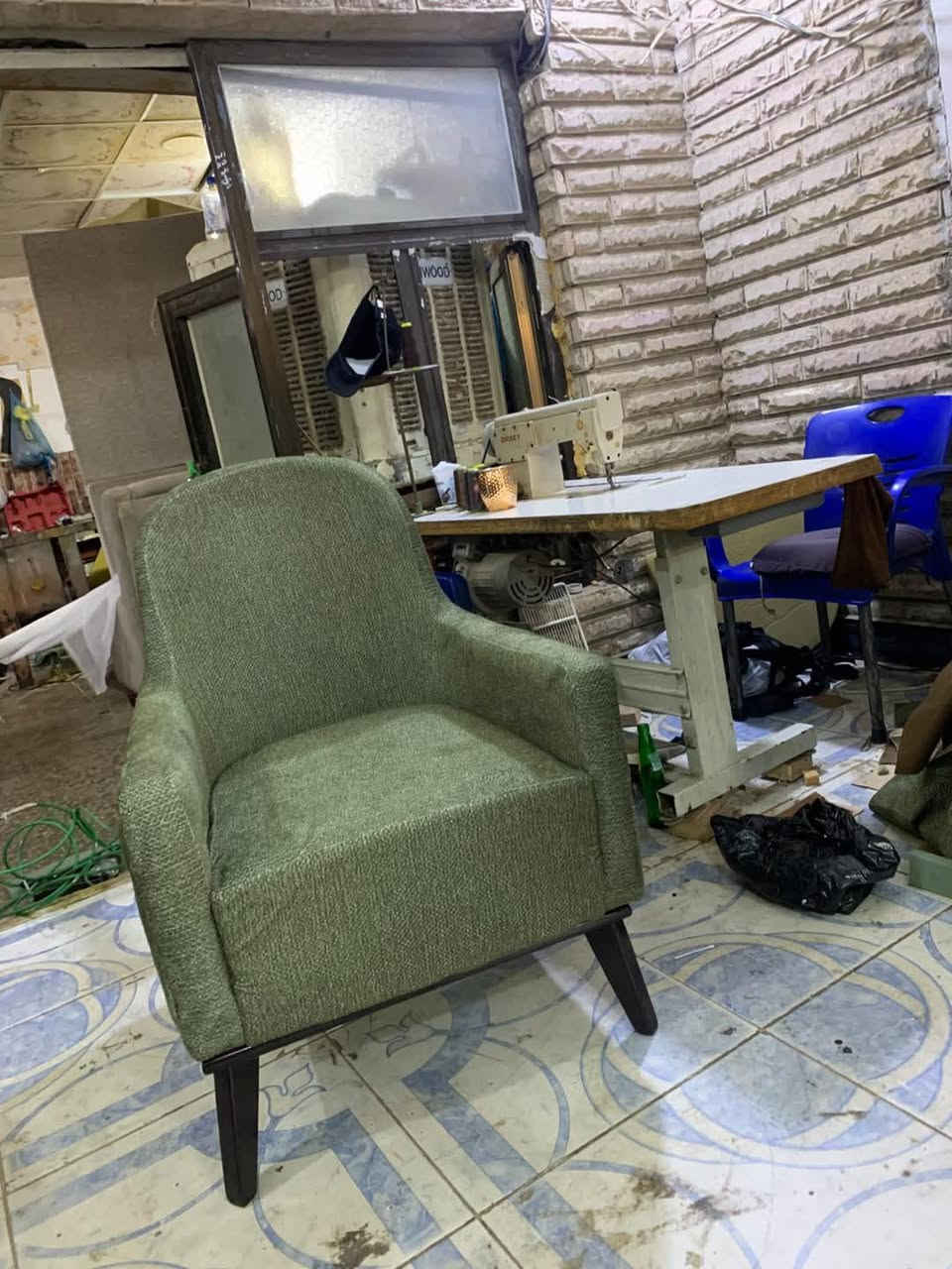 🛋️ دوشمة أبو أحمد للأثاث الحديث 🛋️
من المعمل إلى منزلك مباشرة.. أناقة التصميم وراحة تدوم! 🏠✨
✅ تفصيل أطقم قنفات بأحدث الموديلات (كلاسيك ومودرن).
✅ تجديد ودوشمة القنفات القديمة بأفضل أنواع الأقمشة والإسفنج.
✅ خامات من الدرجة الأولى وأسعار تنافسية تناسب الجميع.
📍 العنوان: بغداد - الشعب - حي التجار - مجاور أسواق العراق.
📞 للحجز والاستفسار: ***********
دوشمة أبو أحمد.. اختيارك الأول للجودة والجمال.
