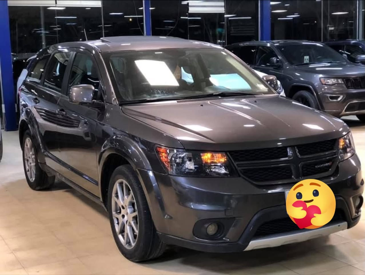 دوج جورني فئة GT لون فيلي (گراي) موديل 2018
( بدون صبغ )

•الضرر: طخة بالجاملغ وتبدل نفس اللون ما بيها صبغ ابد 

•الرقم :حرة مرقم بغداد

•الايرباكات:دركة ودشبول ( الدركة والدشبول مبدلات ) لا خياط ولا دوشمة 

•المواصفات :
▪️السيارة:دوج جورني GT ستة سلندر 

▪️الموديل:2018

▪️المحرك:3600 ستة سلندر 

▪️العداد: 150 الف كيلو  حقيقي

▪️حجم الويل: ويل كب حجم 19 مع طقم تايرات جديد

▪️سلايد روف بلقمارة

▪️حساسات خلفية اصل

▪️بصمات عدد 2 للابواب مع بصمة جنطة وبصمة تشغيل وتشغيل عن بعد

▪️ثلاث قطع تبريد 

▪️لايتات اصفر عالي وناصي مع كشافات دعامية

▪️كامرة خلفية اصل

▪️غرفة السيارة:كشنات السيارة جلد اسود اصل 

▪️شاشة الدشبول كبيرة (ايباد)للتحكم بايعازات السيارة

▪️تدفئة لكراسي المقدمة

▪️تدفئة بلستيرن

▪️تحكم فول كهرباء لكرسي السائق

▪️السيارة 7 راكب

▪️دبل كزوز

▪️سستم صوتALPINE

▪️تحكم ستيرن جهتين بلوتوث وحاكية وكروس سرعة وتحكم صوت 

▪️نظام ABS مانع انزلاق

▪️السيارة جديدة وبوضع الشركة بيها طخة زغيرة كلش بلباب من جوه و ما بيها كسر صبغ لو شي 

 

160 وبيها مجال للشراي

***********
