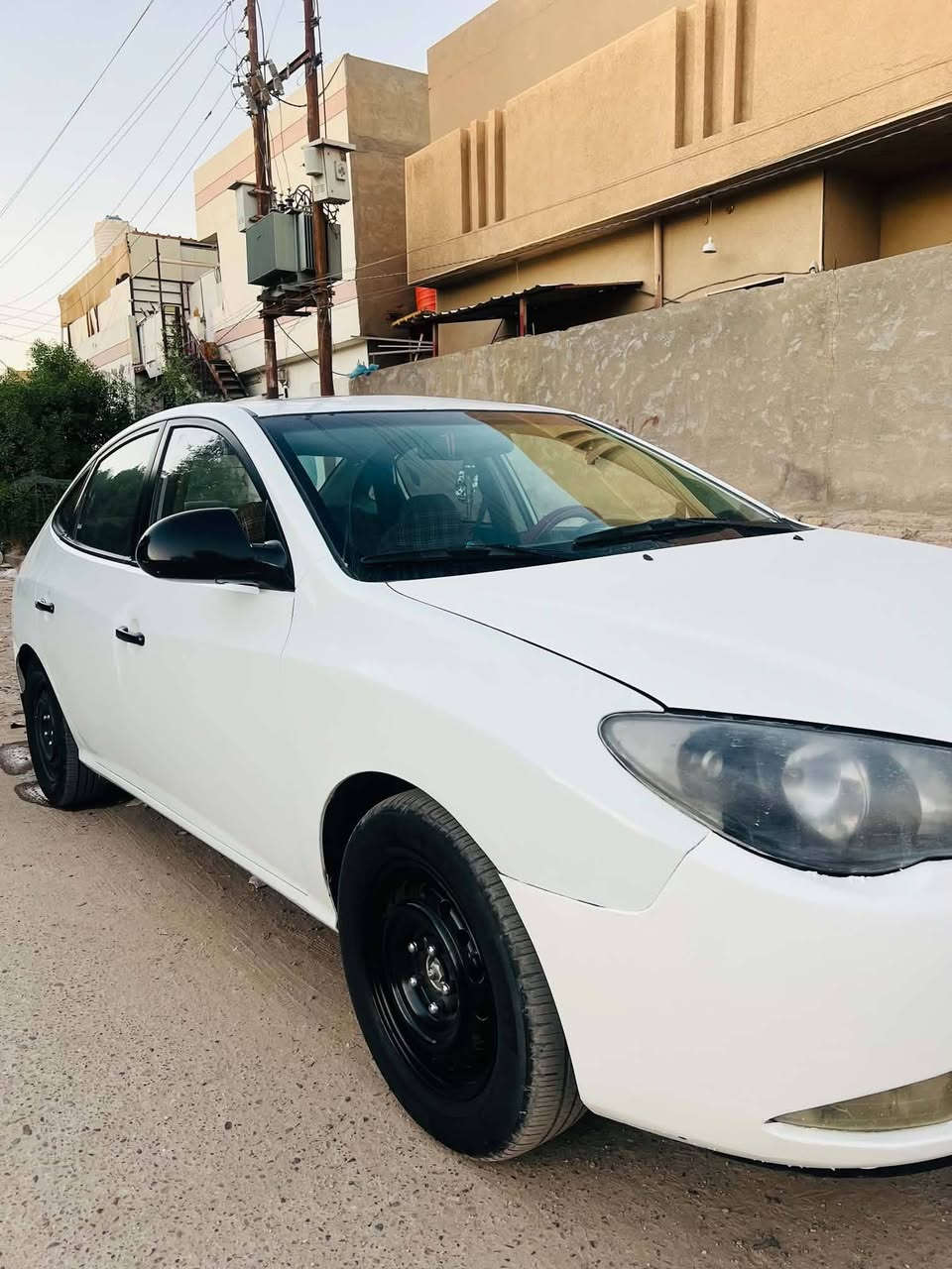 سلام عليكم حبايب بيع فقط النترة موديل 9 خليجي سياره رقم اربيل بسمي محرك الف 16دكشن عالي صدر امامي خلفي جديد منضومة تبريد جديدة تخم تاير جديد سياره سعر 90. وبيه مجال بسيط  مصبوغه حزام العنوان سيارة بغداد الاستفسار على رقم الهاتف ***********
