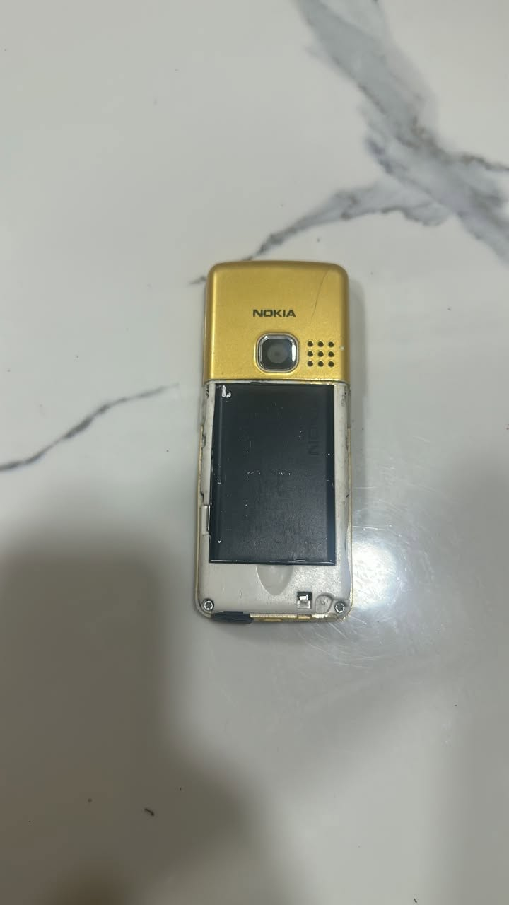 سلام عليكم
جهاز Nokia 6300 شغال ونضيف ويشغل سيم كارت 

بي إنترنت وألعاب متنوعة 

سعر الجهاز 30 الف 
للتواصل واتساب ***********

