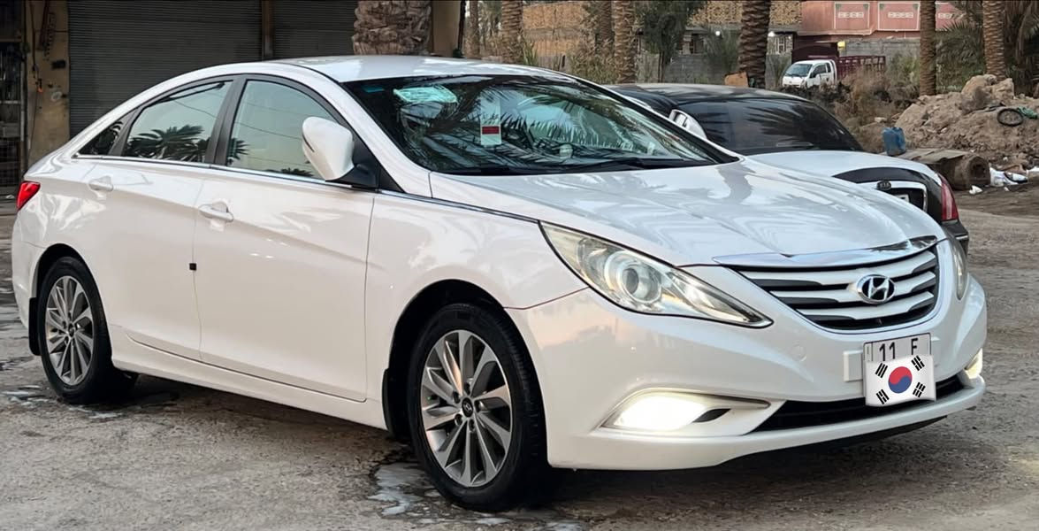 السلام عليكم
للبيع سوناتا ٢٠١٣ شكل ال ١٤ 

خليجي 

مواصفات الشركه العامه للسيارات 

تبريد قطعتين حساس خلفي كشن كهرباء  مري شفط اشاير بالمري 

السياره كفاله من الصبغ والفتح 

بيها فقط بارد بالهلال الخلفي 

ماشيه ١٢٧ حقيقي 

سياره جاهزه للاخير كير ومكينه وحداديه تخم تاير 

مكينه مامفتوحه على شركه 

رقم بغداد باسمي 

مكان السياره بابل مركز المدينه 

للاستفسار الاتصال 📞 ‭***********‬

متواجد واتساب
