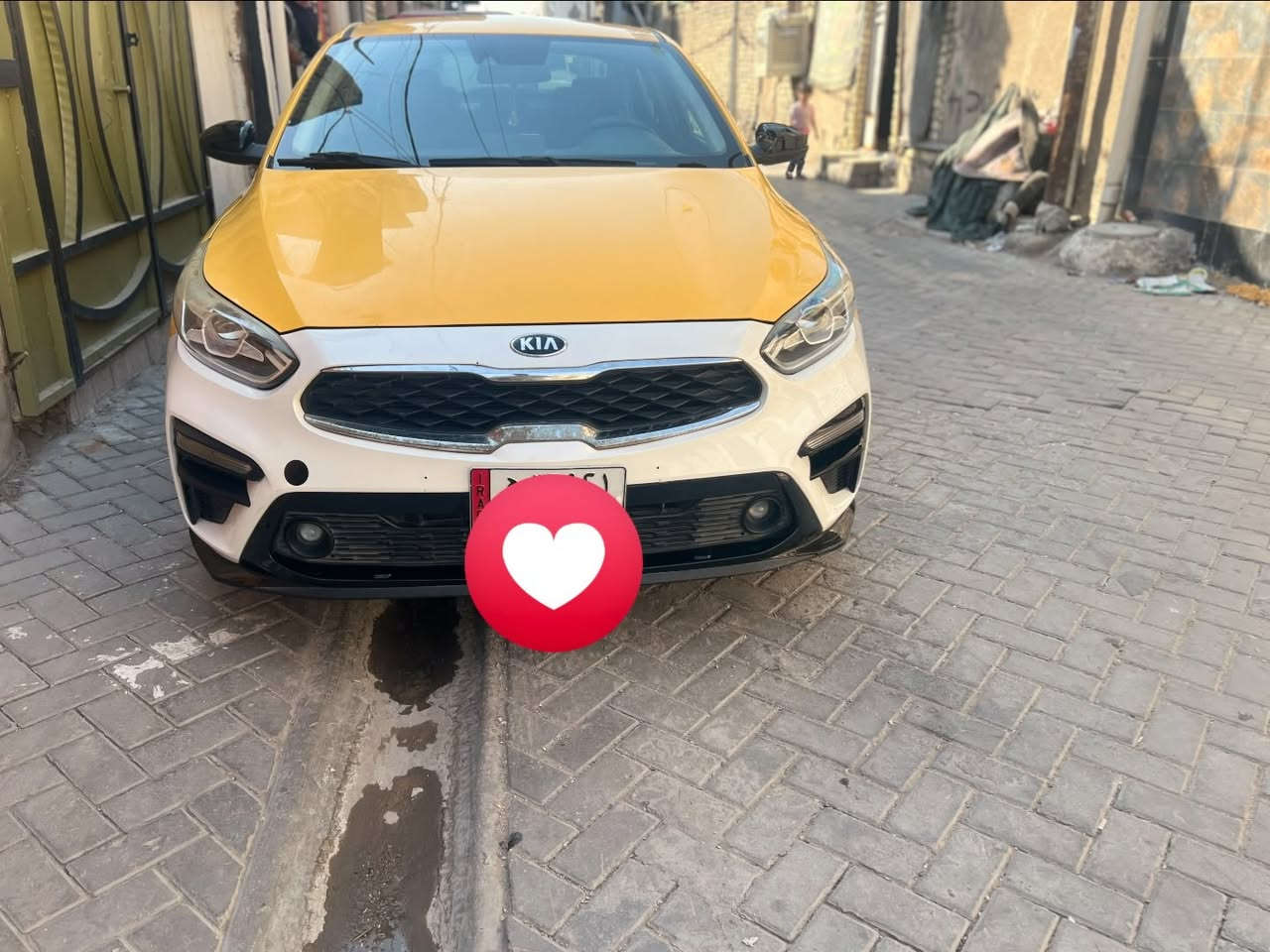 السلام عليكم
فورتي 20 للبيع 

رقم الهاتف : ***********

المواصفات : نص فول الاعتيادي 

الحادث : صفحة السايق بدون تبديل ليبل واحد بابين و جاملغ الامامي 

الايرباكات : كلهن سليم بدون اي ايرباك 

العداد : ماشية 79 الف ميل و كسر 

السعر : 130 

العنوان : بغداد مدينة الصدر
