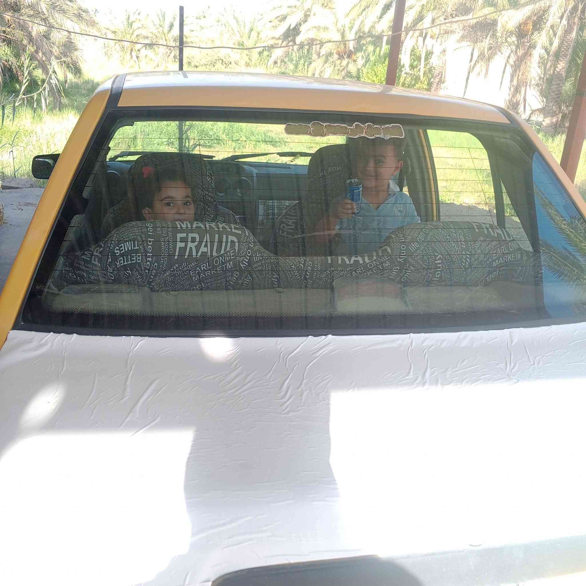 سايبا للبيع موديل ١٥ رقم قادسيه السعر ٢٣ وبيها مجال اتصال ***********
