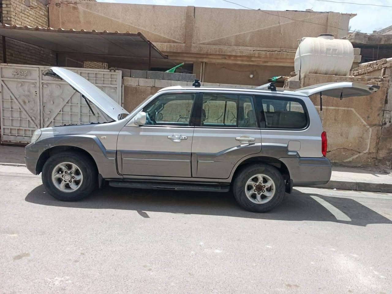 سلام عليكم تريكان لبيع موديل ٢٠٠٤ سياره بيه صوت بل مكينه ابيعلك كايمه سياره بسمي ثاني يوم حولك عنوان بغداد رقمه بغداد سعره ٦٥ 
رقم الهاتف ***********
