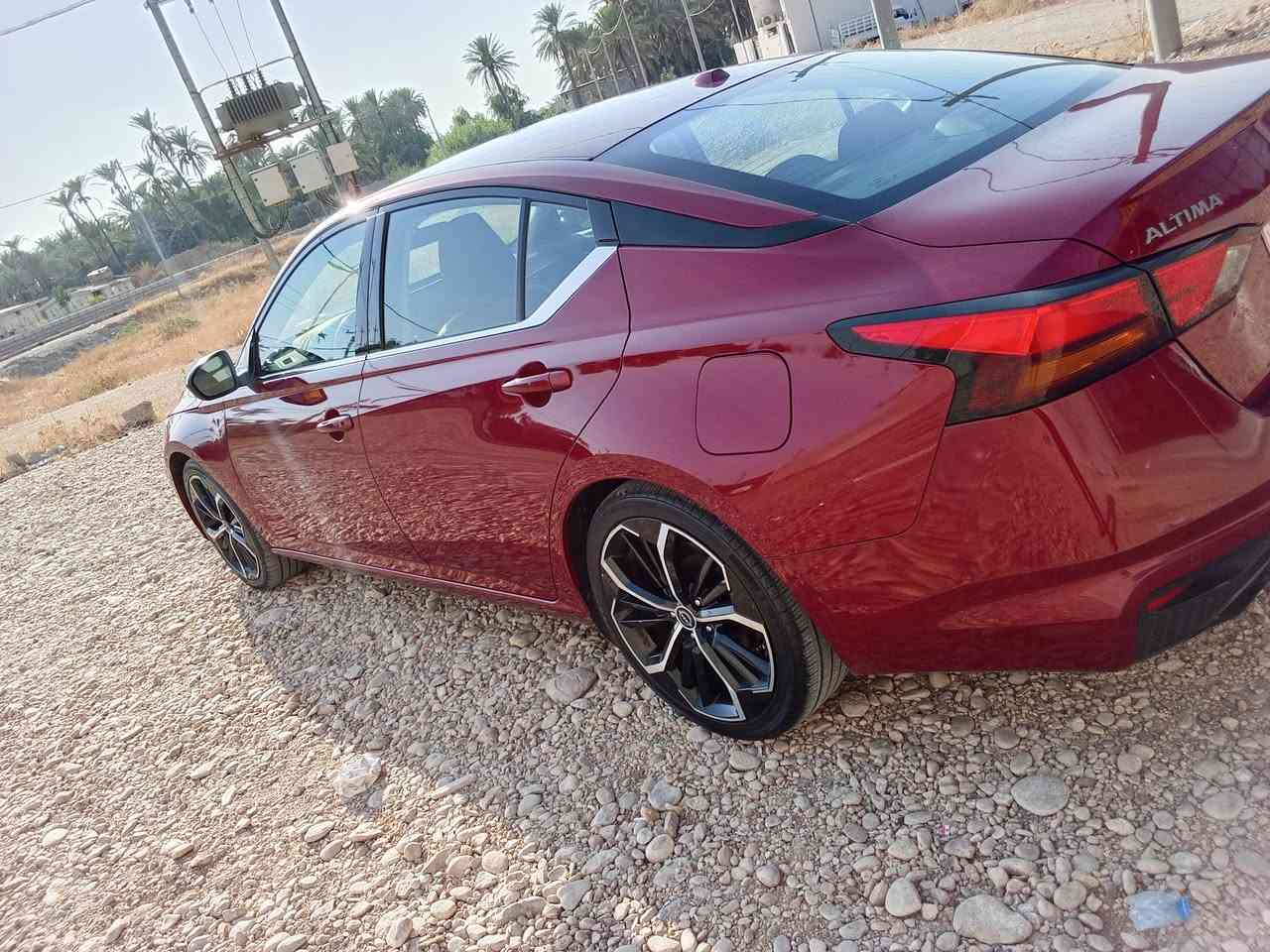 التيما موديل 2024وارد امريكي مواصفات SR  شفتات استيرن فول رادارات أمامي جانبي خلفي محرك 2500 سياره بيه قطعتين بدون شواصي أيرباكات كله راجع سستم سياره ماشيه 60ميل سياره رقم كاتي بشرط ترقيم كير ومكينه بشرط تشغيل عن بعد كوشن جلد كوشن كهرباء شفتات أستيرن سياره 
كل نقص مابي ترقيم يكلف 10 ورقات 
العنوان ديالى خانقين 
سعر 138 
الإستفسار ***********
