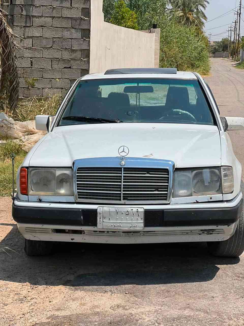 سلام عليكم مارسدسً دبه مديل 86رقم ديالي سعر 39.                                                 سنويه ٢٨ تفاصيل تصال ***********مكان سيارة ديالي دلي عباس
