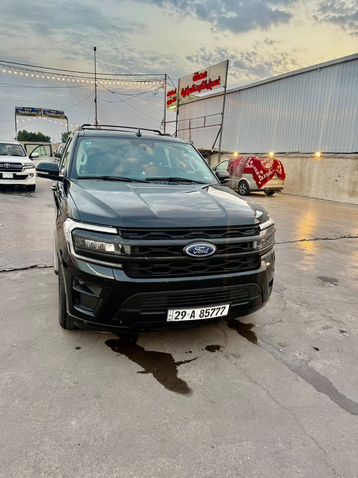 فورد اكسبديشن 2024  xlt شاصي قصير
حجم المحرك  V6 سلندر (3.5L) توربو

عداد المسافة 28 الف مايل 

كشنات جلد تدفئة وتبربد + تحكم كهرباء

فتحة سقف بانوراما + اشاير بلمري 

رقم واســـط   (شــهــداء ) باقـ ـي سـنــة ونص تقريبا وتصير حرة

🔴 المواصفات : 

بصمة تشغيل - بصمة ابواب- تشغيل عن بعد-- رادار امامي (تحديد مسار)- رادار جانبي (نقاط عمياء)

رادار خلفي (التحذير من الاصطدام) -تحكم وضعيات القيادة Drive modes - شاحن موبايل Wireless 

سستم سماعات Bang&Olefsen

تحكمات - اوتو بارك Auto Park - اوتو ستارت Auto Start

اوتو ستوب Auto Stop- اوتو هولد Auto Hold

منافذ AUX+USB- مانع انزلاق+ABS

وبقية المواصفات المعروفة

حادثهه تبديل دعامية امامية ولايت + جسر دعامية

بيهه صبغ رش ربع جاملغ السايق فقط 

صور الحادث مرفقة ورقم الشاصي مرفق

مـكـان السـيـارة /  واسط _ مركز المحافظة 

للاستفسار اتصل او تواصل واتساب  ***********

***********
