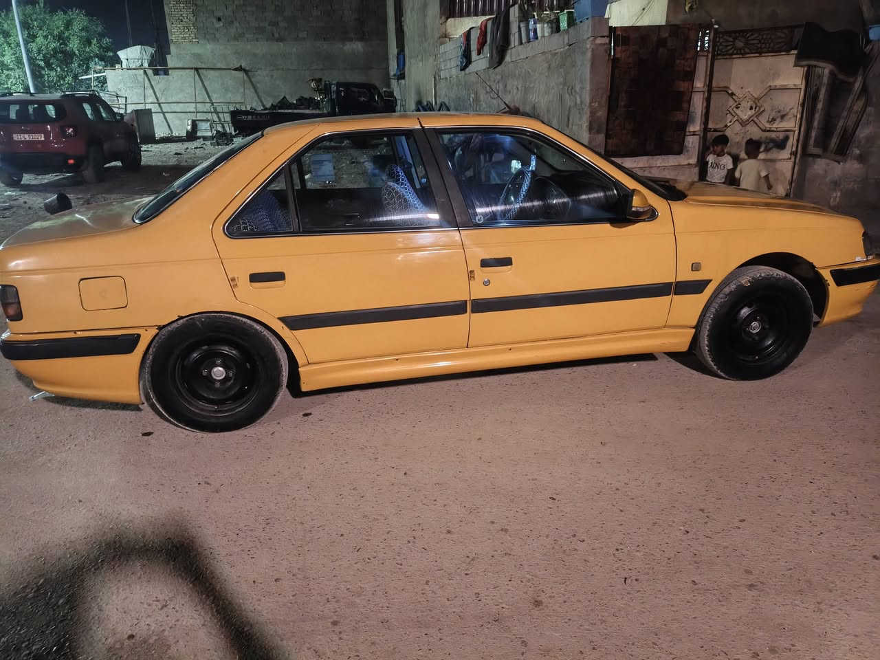 بيجو بارس • ٢٠١٥ • داخلية جديدة