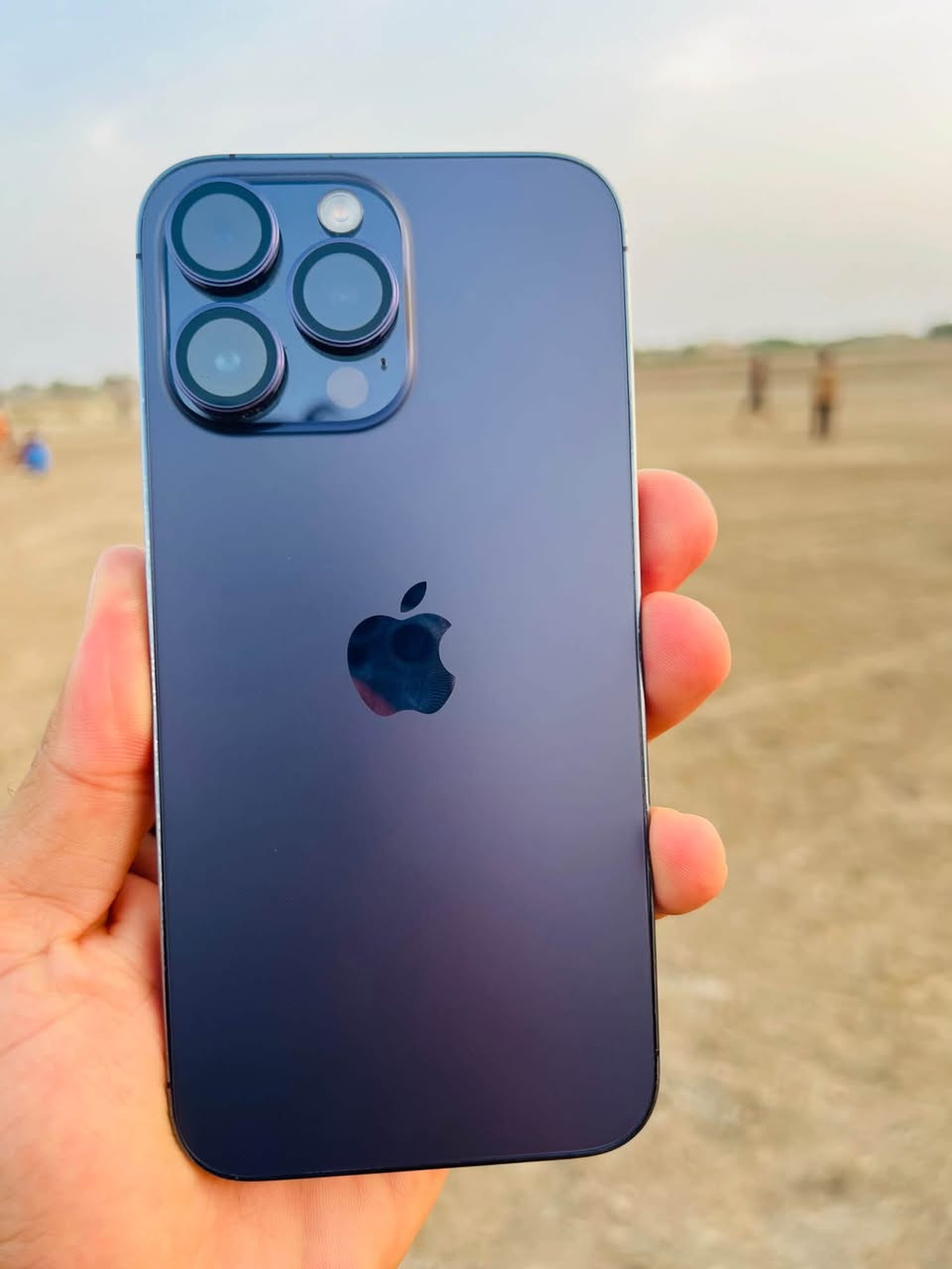 آيفون ١٤ برو ماكس • بطارية ٩٣% • مكفول